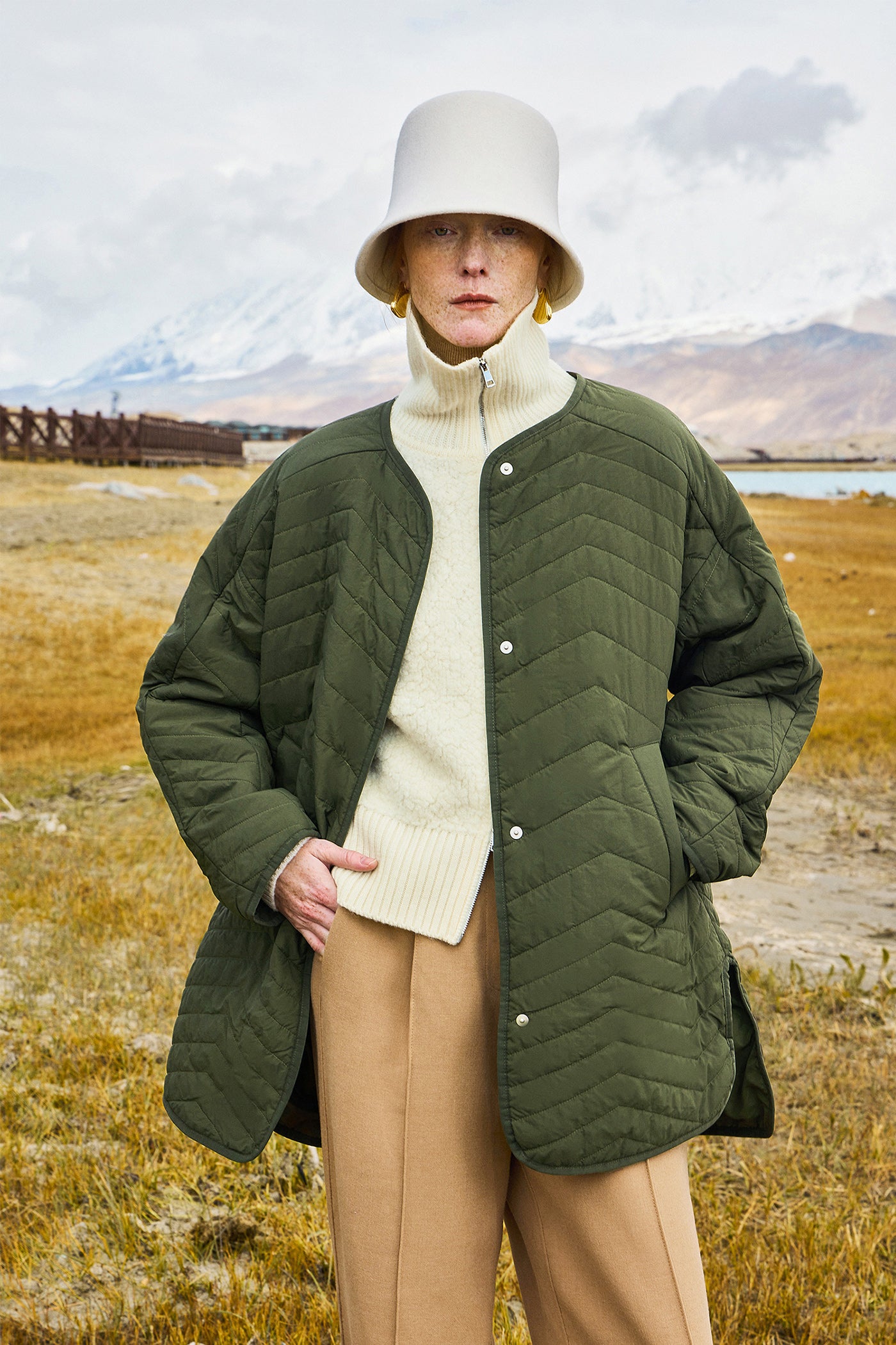 KAMILAN Women's Lightweight Padded Coat – 2025 Winter New Fashionable Cotton Jacket with Detachable Scarf Collar