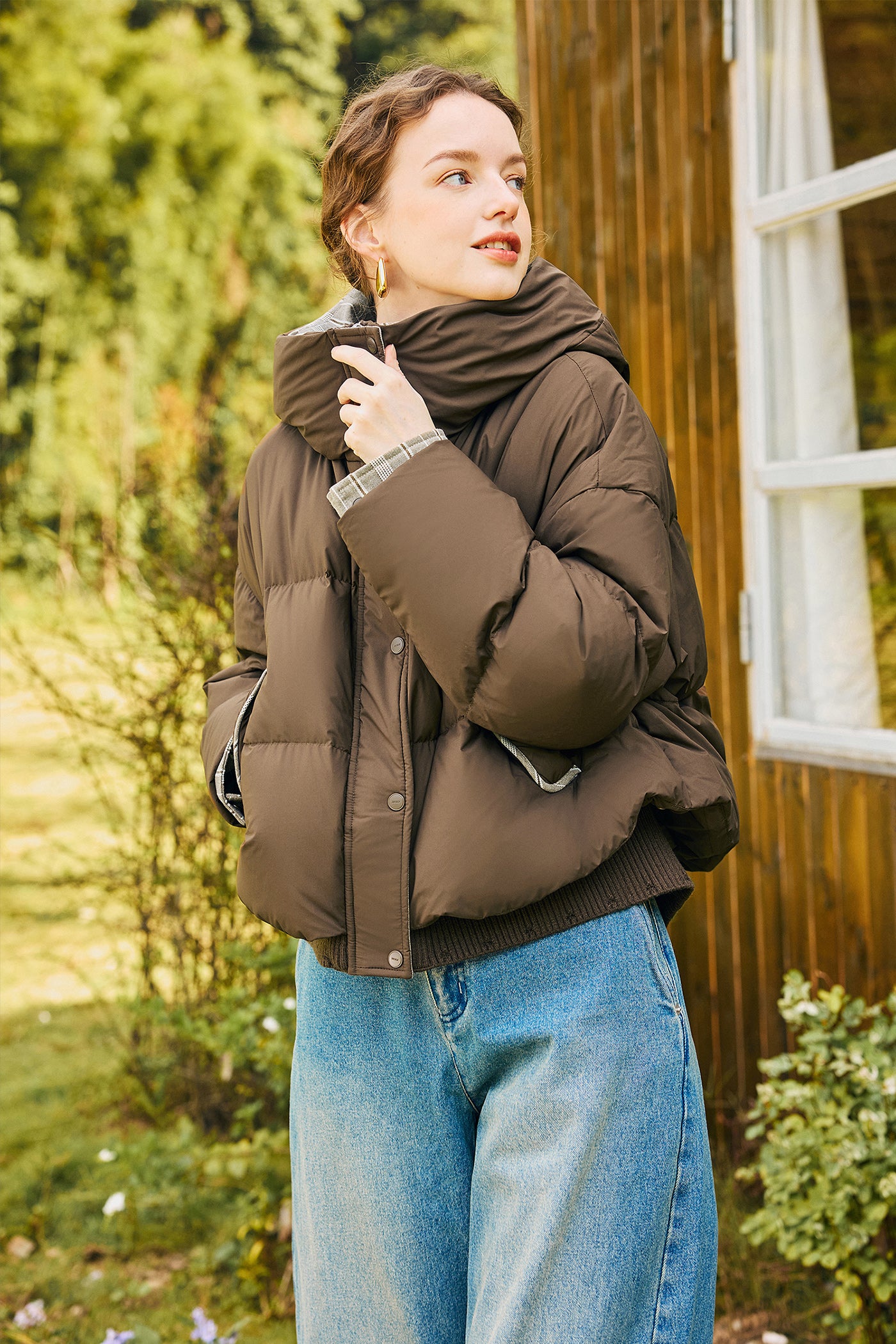 KAMILAN Women's Short Designer Down Jacket – 2025 Winter Collection, Warm White Duck Down Hooded Coat