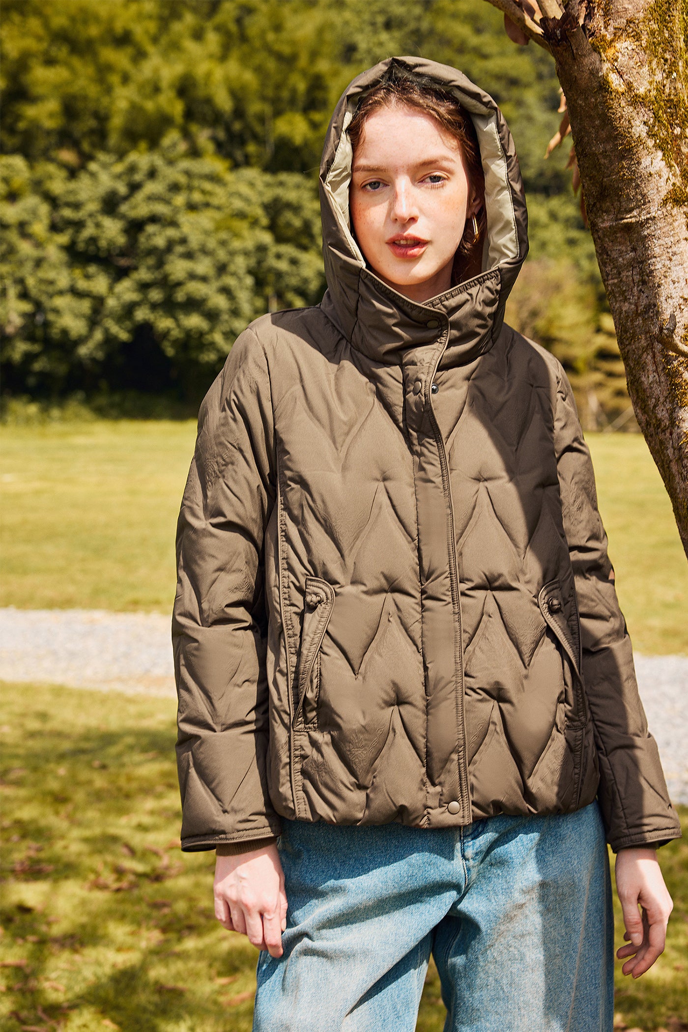 KAMILAN Women's Stylish Short Down Jacket – 2025 Winter Collection, Warm White Duck Down Hooded Coat