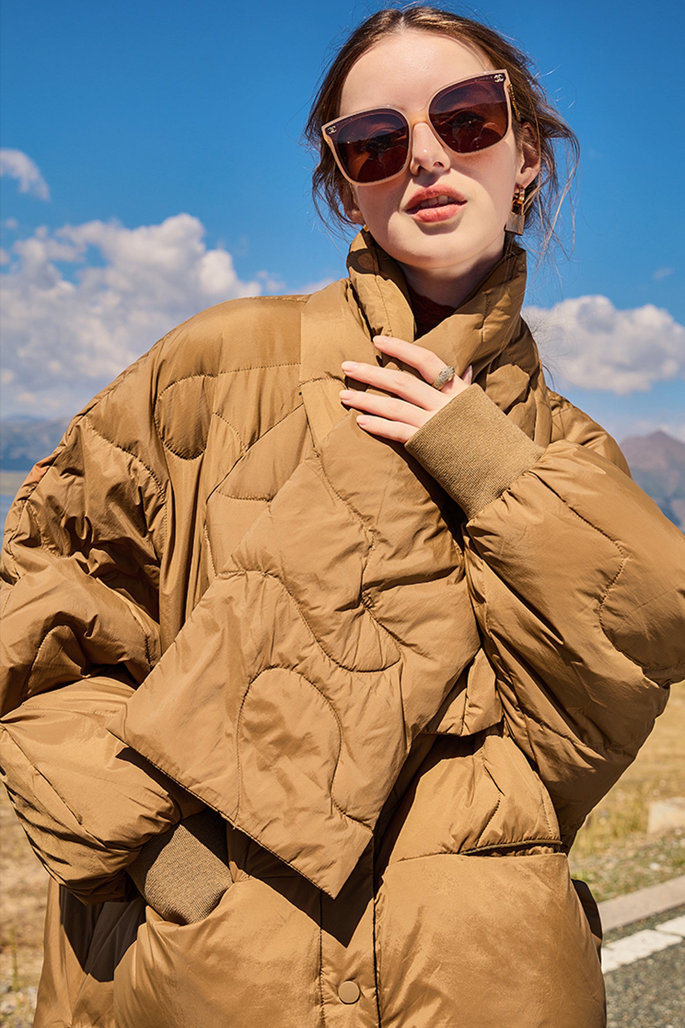 KAMILAN Women's White Duck Down Puffer Jacket – 2025 Winter Stylish Oversized Bubble Coat, Warm & Versatile