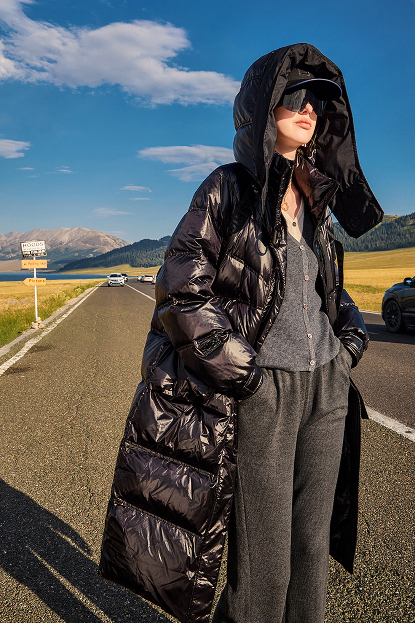 KAMILAN Stylish Hooded Down Coat – 2025 Winter Collection | Mid-Length White Duck Down Jacket for Women