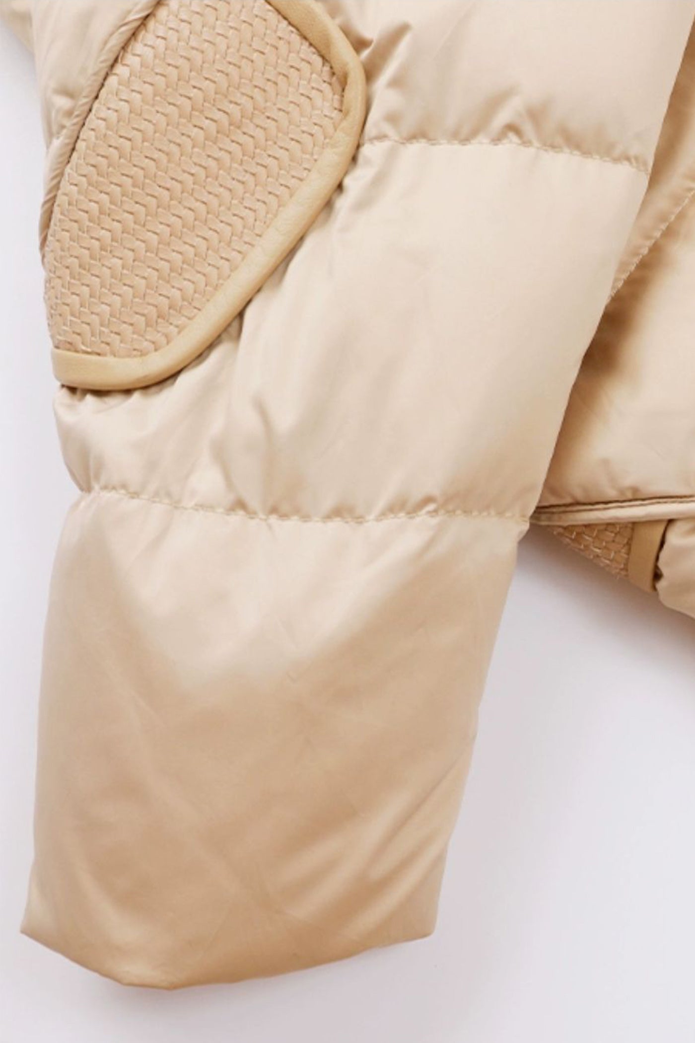 KAMILAN Women's Short Goose Down Coat – 2025 Winter Warm Jacket with Mink Fur Collar Detail
