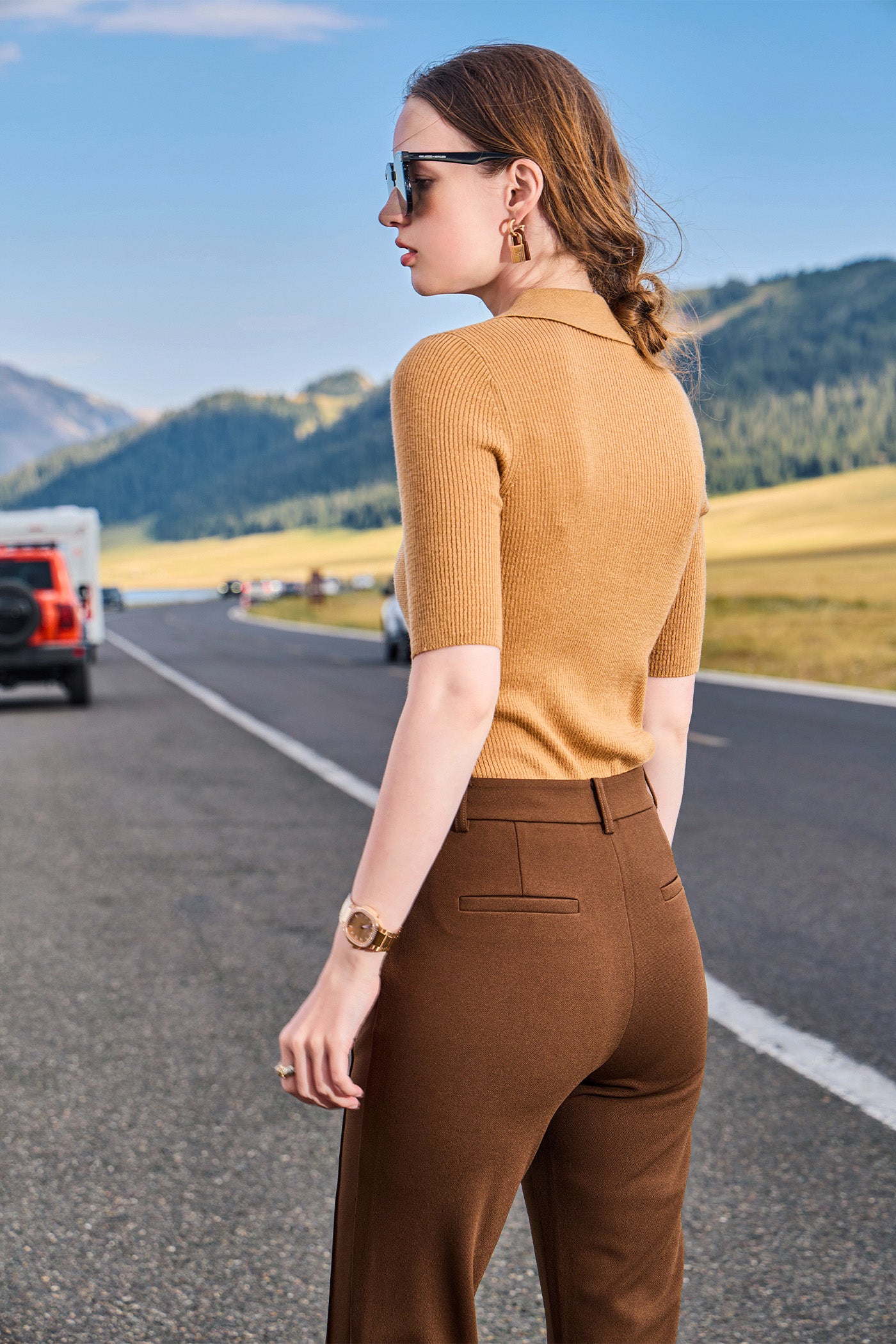 KAMILAN Slim-Fit Cropped Knit Sweater