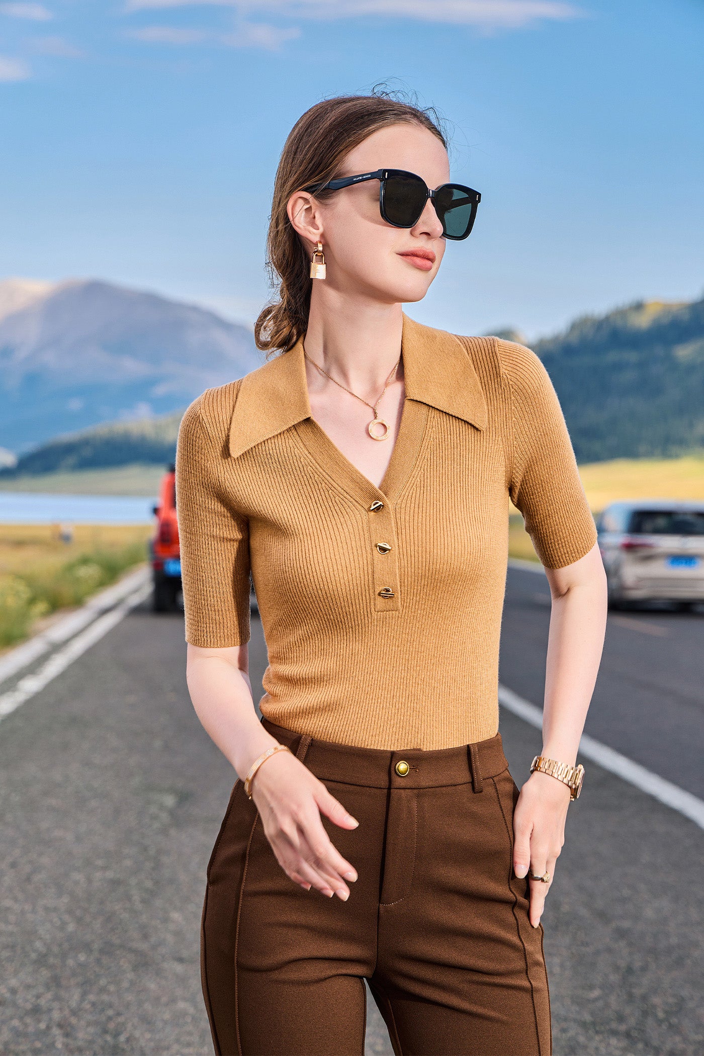 KAMILAN Slim-Fit Cropped Knit Sweater