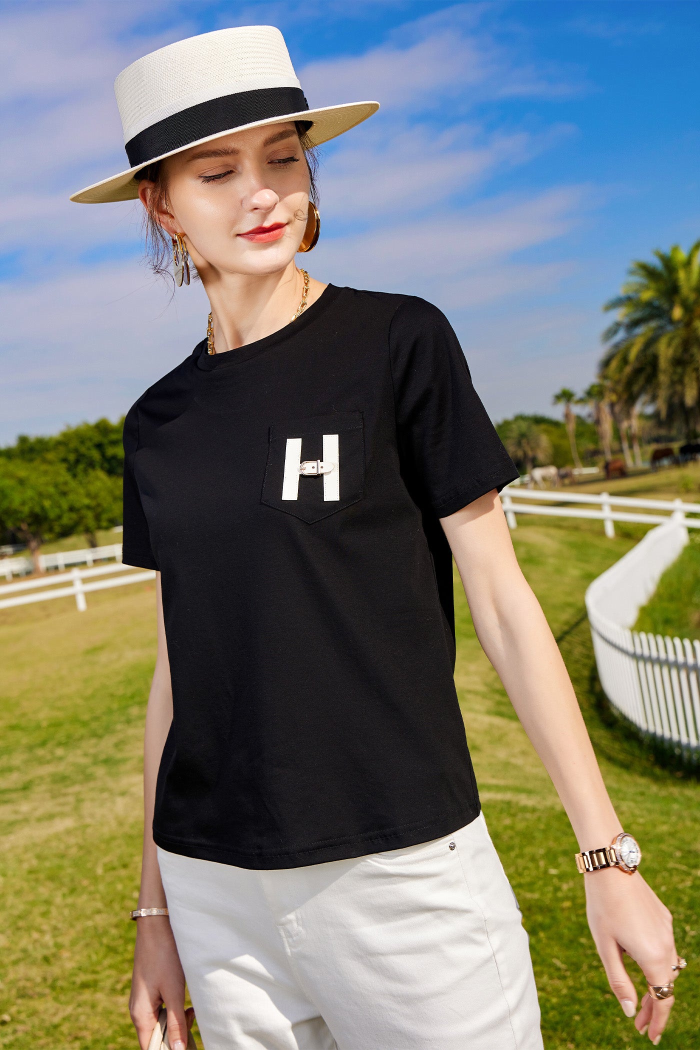 KAMILAN Black Round Neck Short-Sleeve T-Shirt