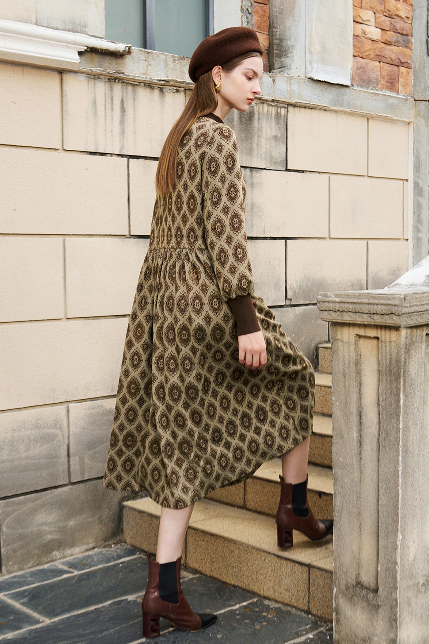 KAMILAN Mid-Length Long-Sleeve Printed Dress