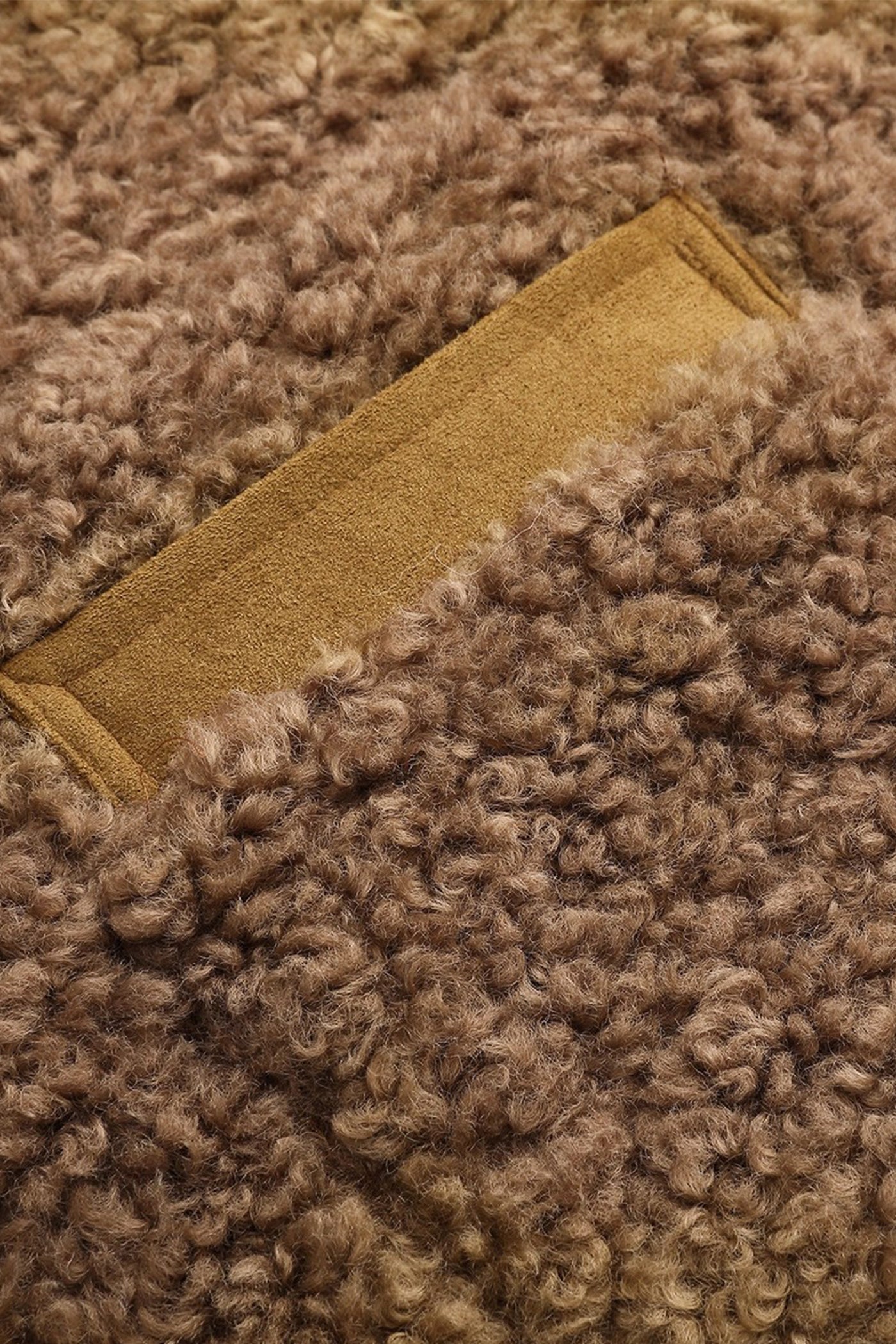 KAMILAN Shearling-Trimmed Wool Jacket with Structured Collar