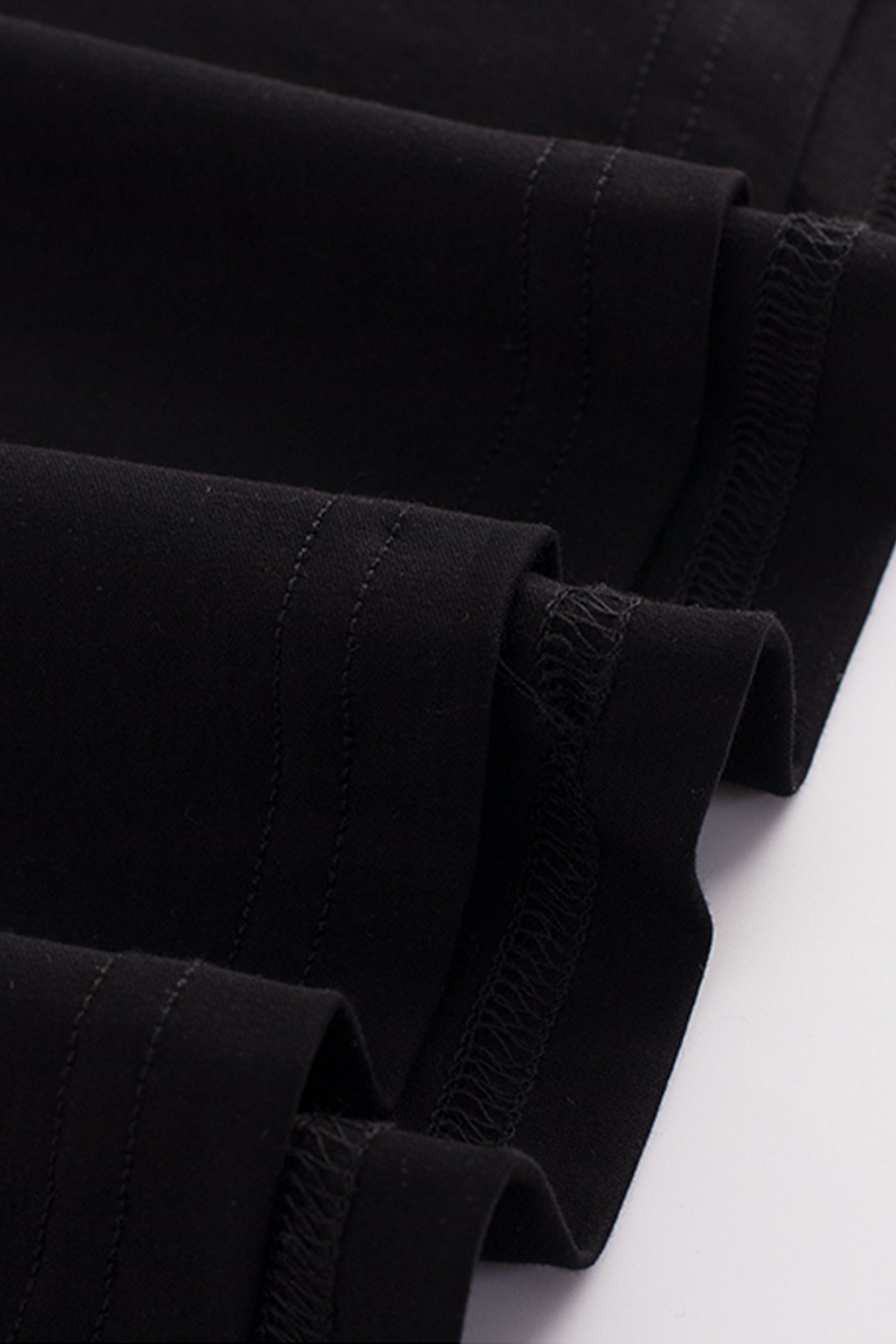 KAMILAN Black Round Neck Short-Sleeve T-Shirt