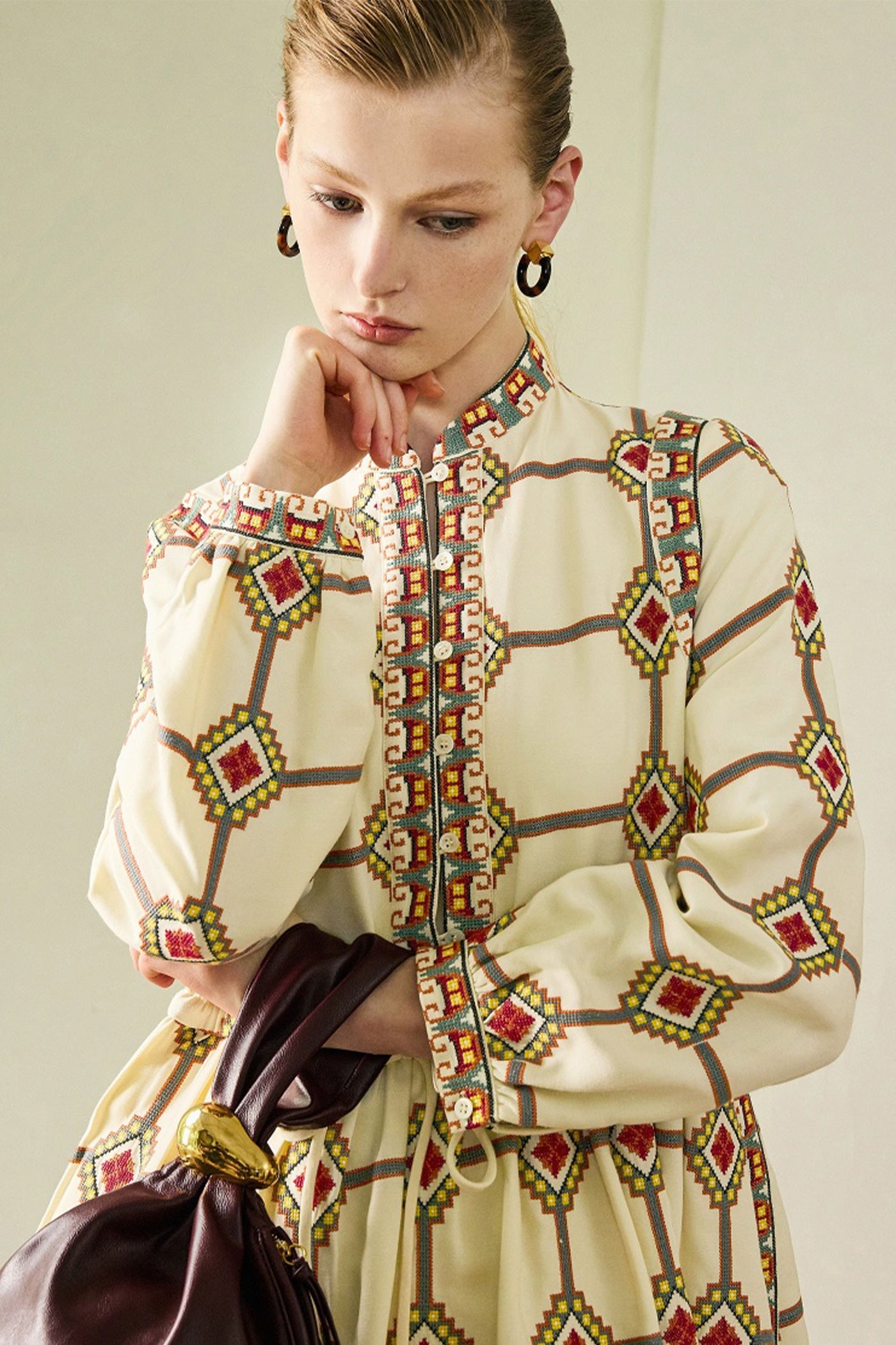 Camillo French small stand up collar high waisted dress for women in the spring of 2025, mid length embroidered A-line skirt