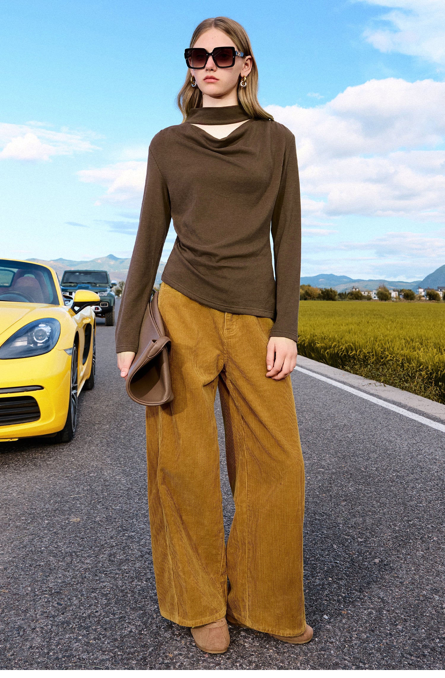 KAMILAN Woolen twill pants - New autumn 2025 collection. High-waisted, wide-leg pants. Loose, straight fit. Casual long pants. Floor-length.