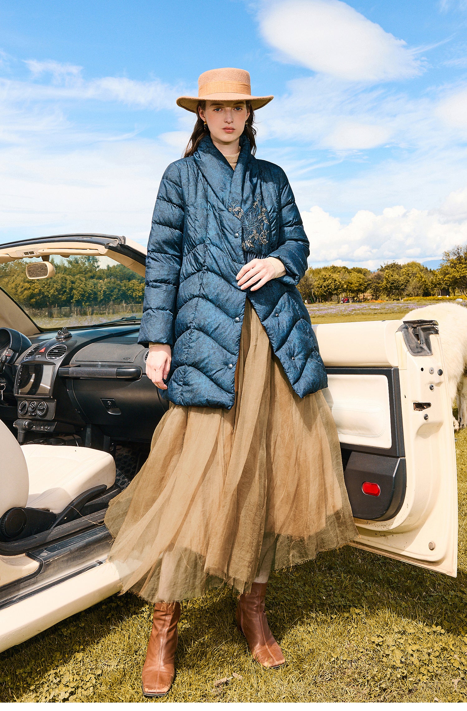 KAMILAN Women's Mid-Long White Goose Down Coat 2025 Winter New Cocoon-Style Warm Down Jacket