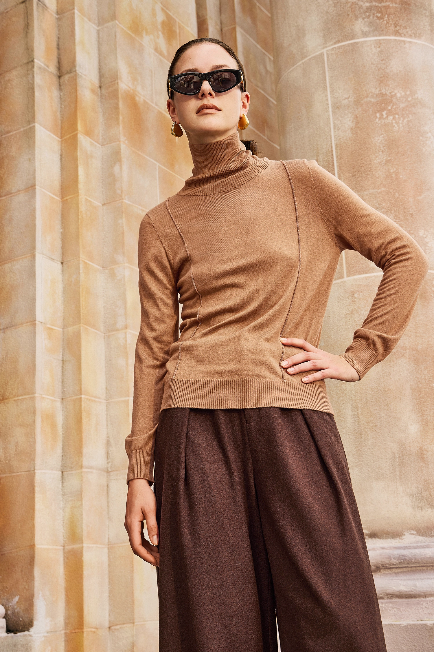 KAMILAN Short-sleeved high-neck sweater top for women in 2025 autumn-winter collection. Knitted top with long sleeves as a base layer.