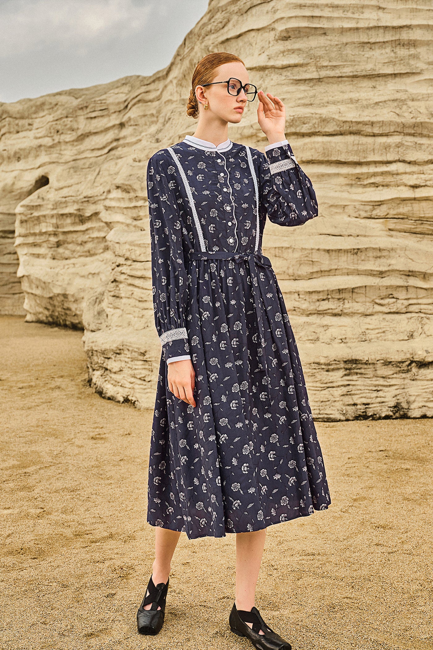 KAMILAN Women's Elegant High-Waist Midi Dress – 2025 Autumn New Stand Collar A-Line Dress