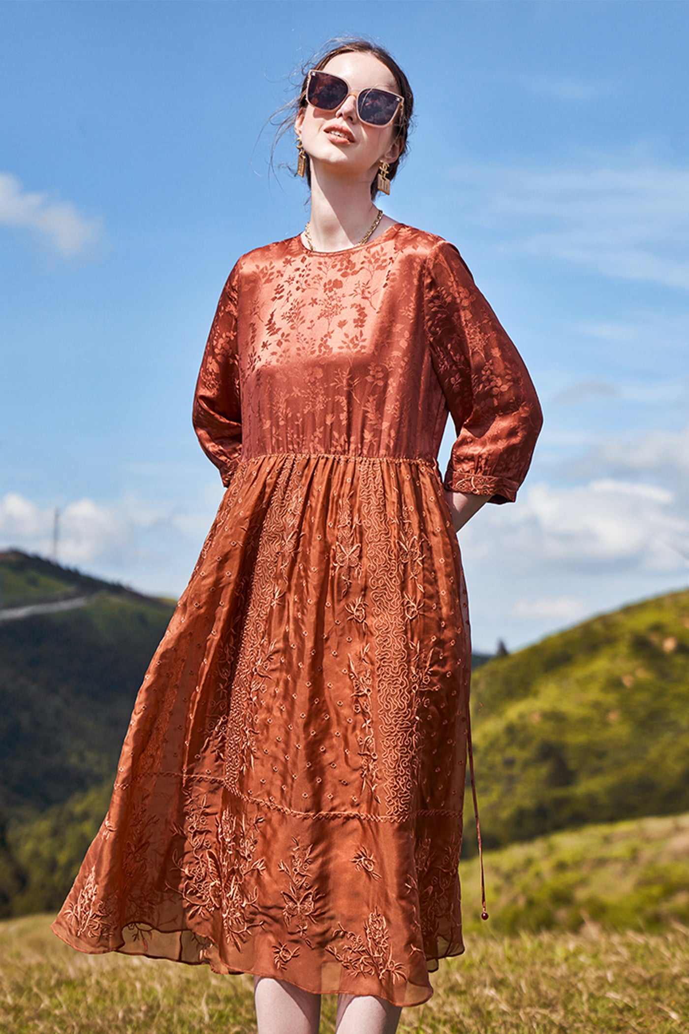 KAMILAN Luxe Embroidered Midi Dress – 2025 Fall New Arrival with 3/4 Sleeves