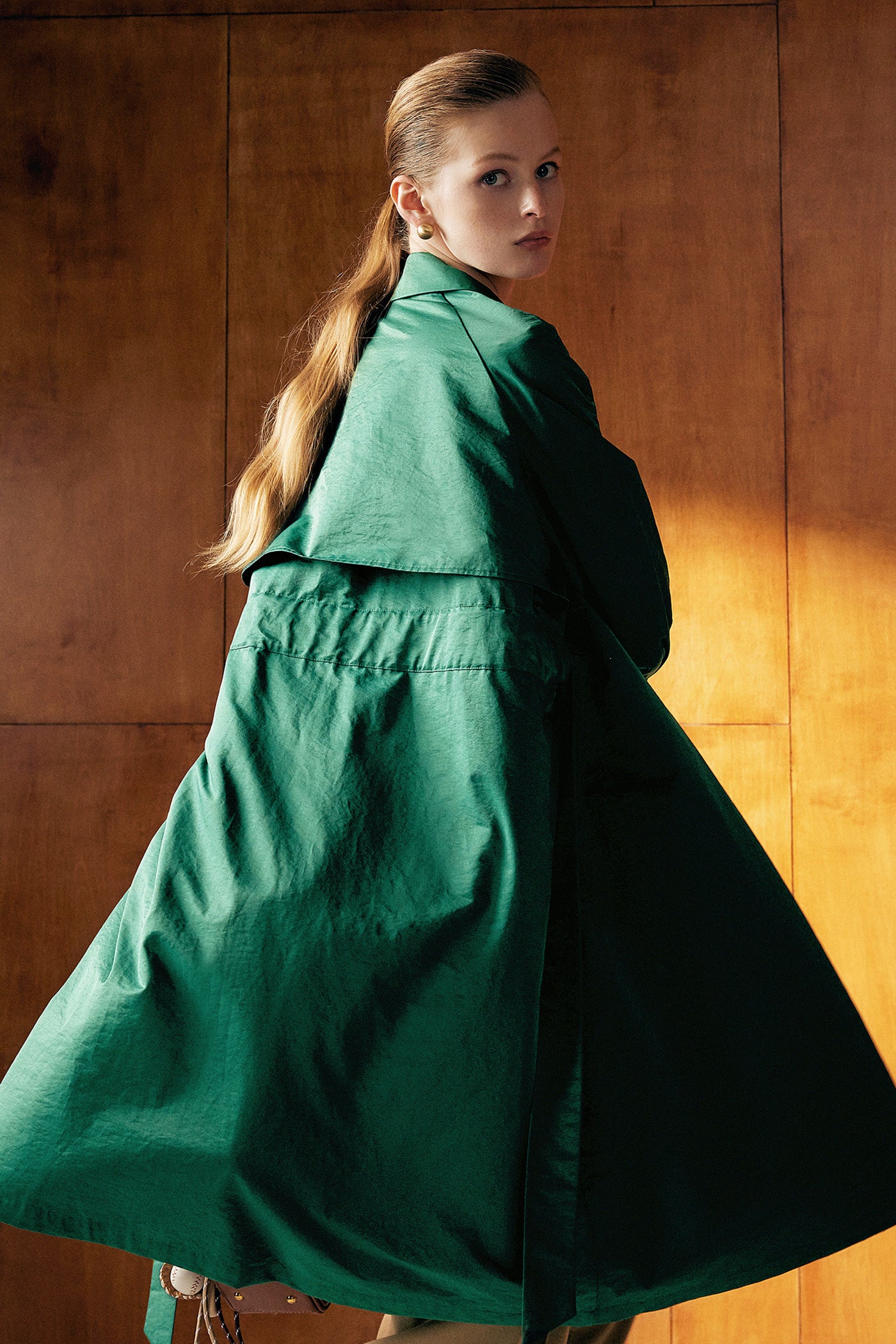 KAMILAN Structured A-Line Trench Coat in  Sculptural Silhouette for Autumn Grace
