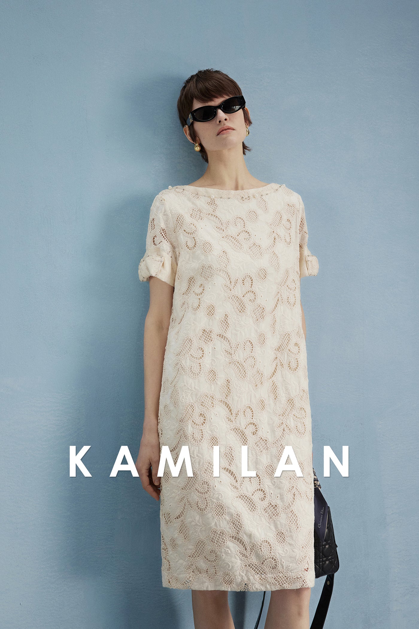 Kamilan Embroidered Lace Dress in Ivory Beige