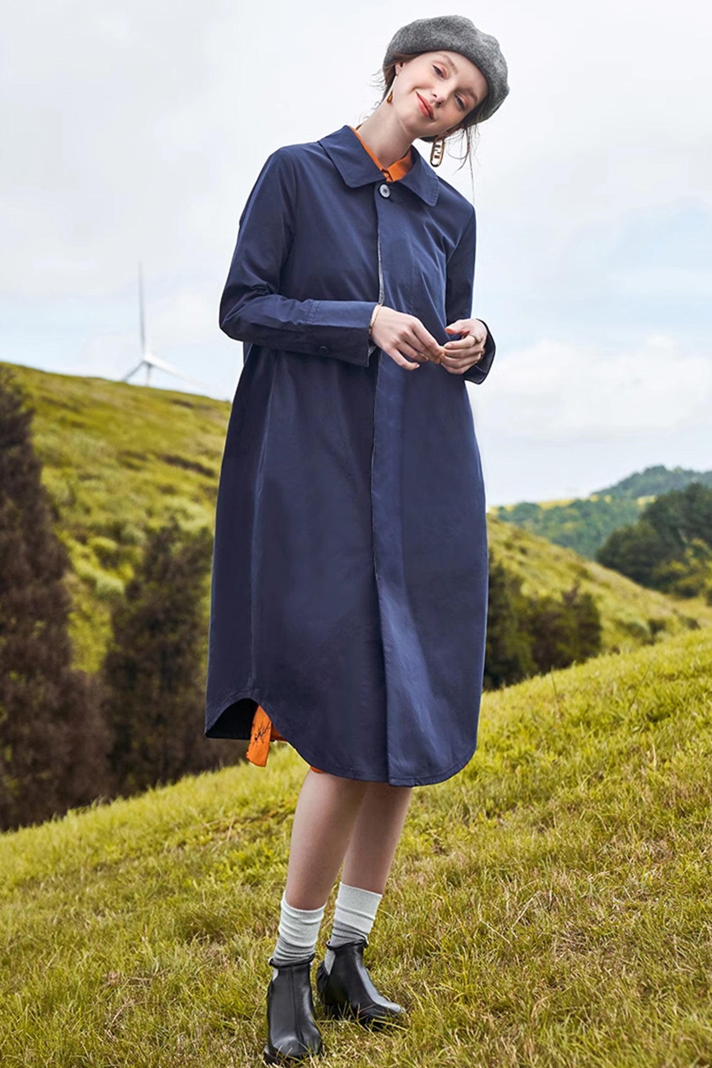 KAMILAN Tailored Long Coat in Sculptural Silhouette Retro Modern Elegance