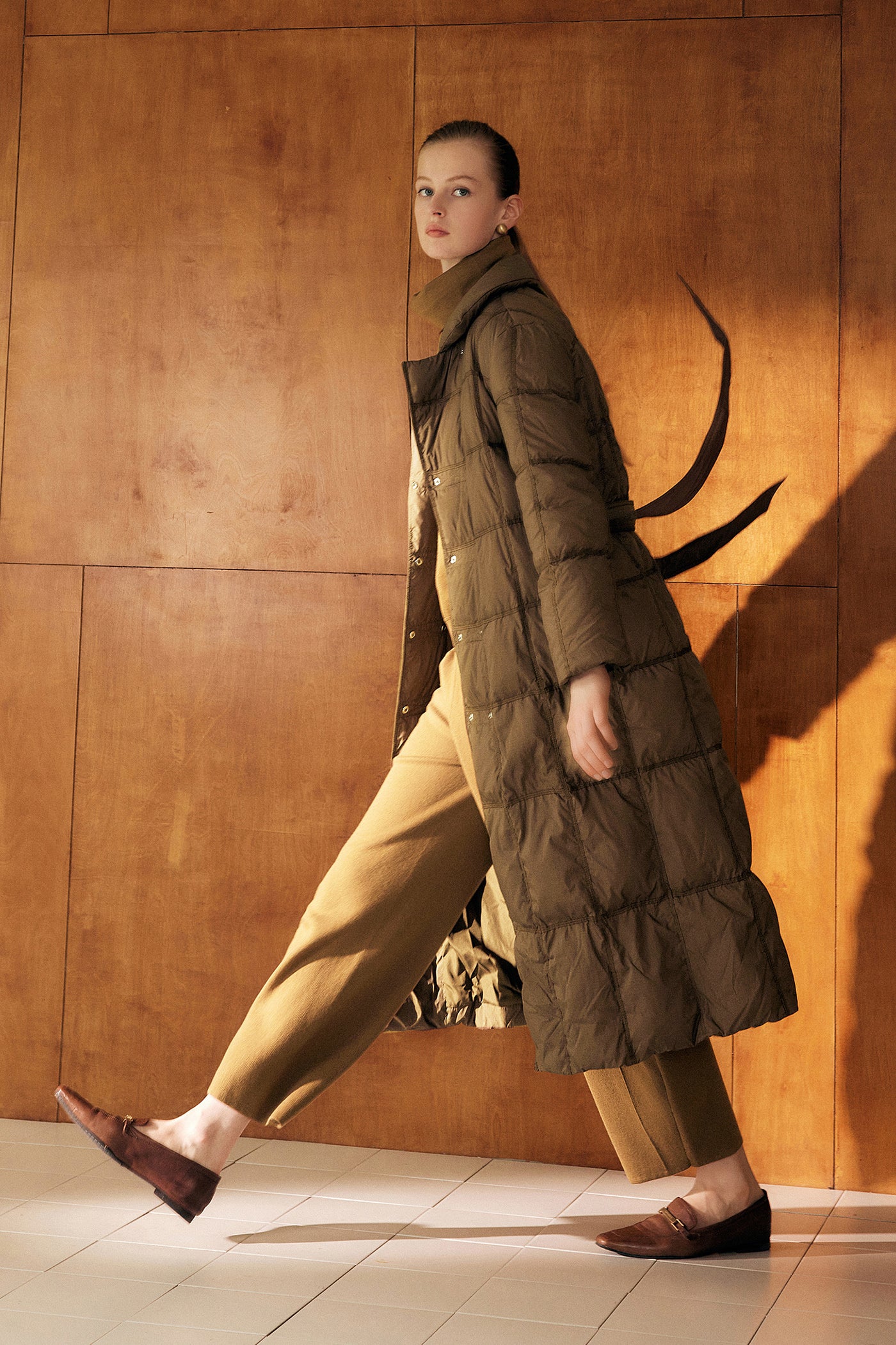 KAMILAN Quilted Down Coat with Structured Collar in a Mid-Length Silhouette