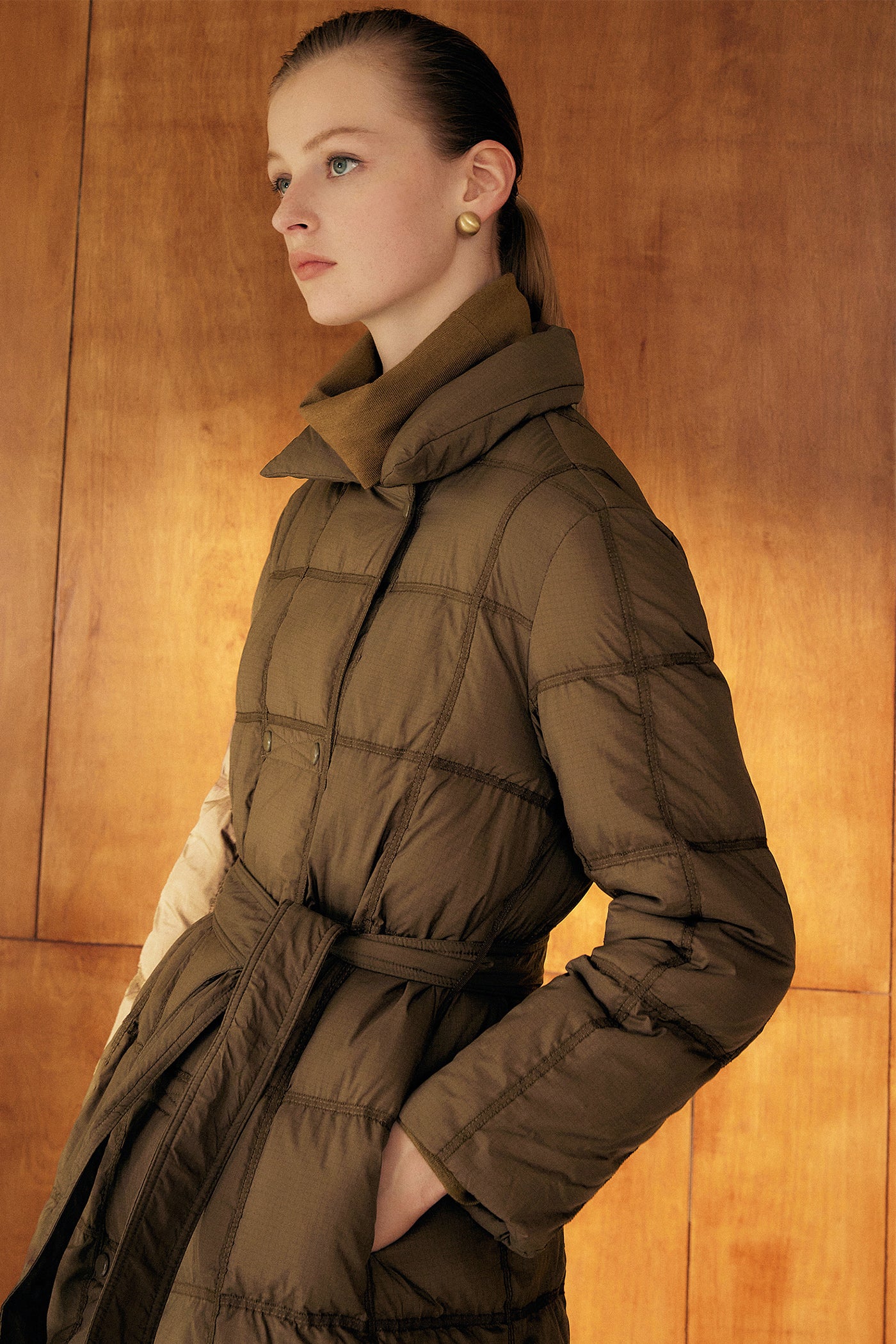 KAMILAN Quilted Down Coat with Structured Collar in a Mid-Length Silhouette