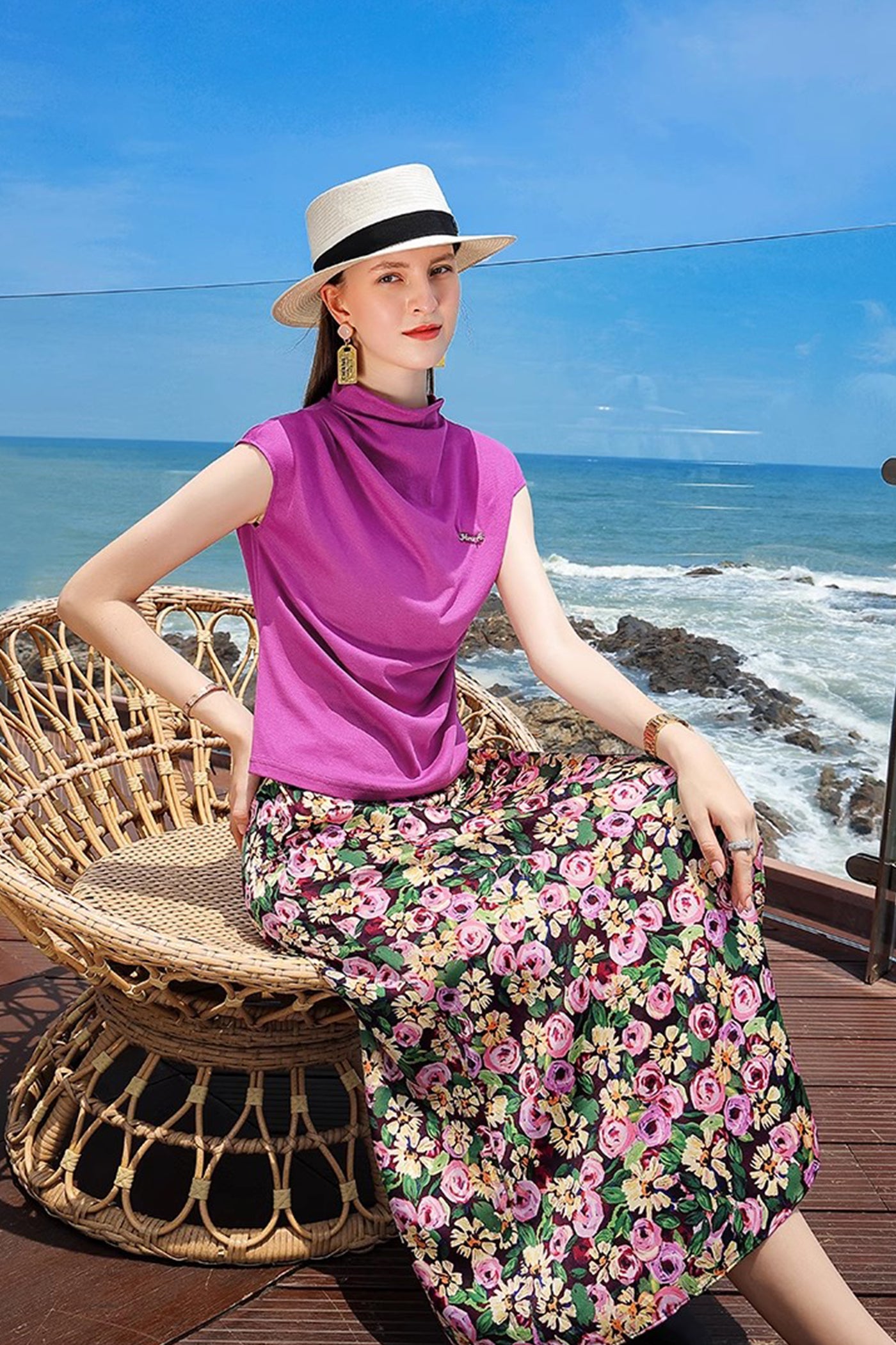 KAMILAN Sleeveless High-Neck Draped T-Shirt