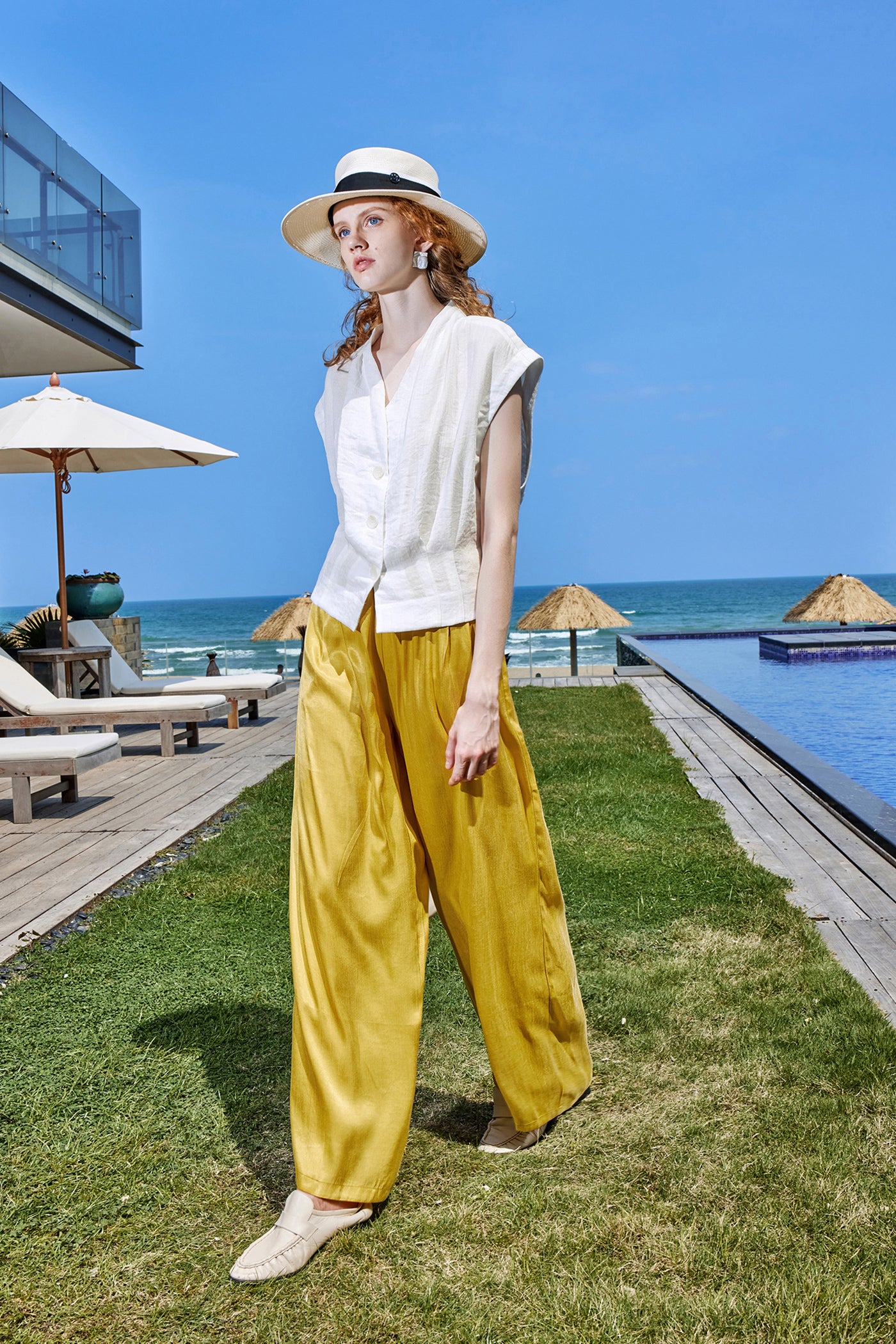 KAMILAN Sleeveless Linen Shirt Blouse in Relaxed Summer Silhouette