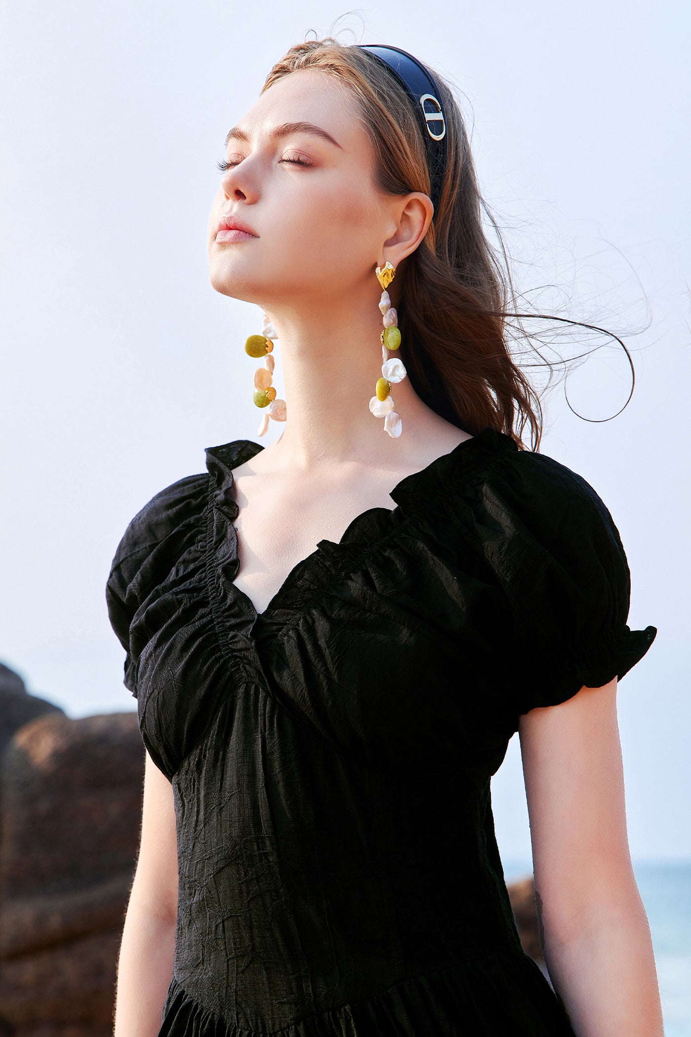 KAMILAN Slim-Fit Black Puff Sleeve Dress
