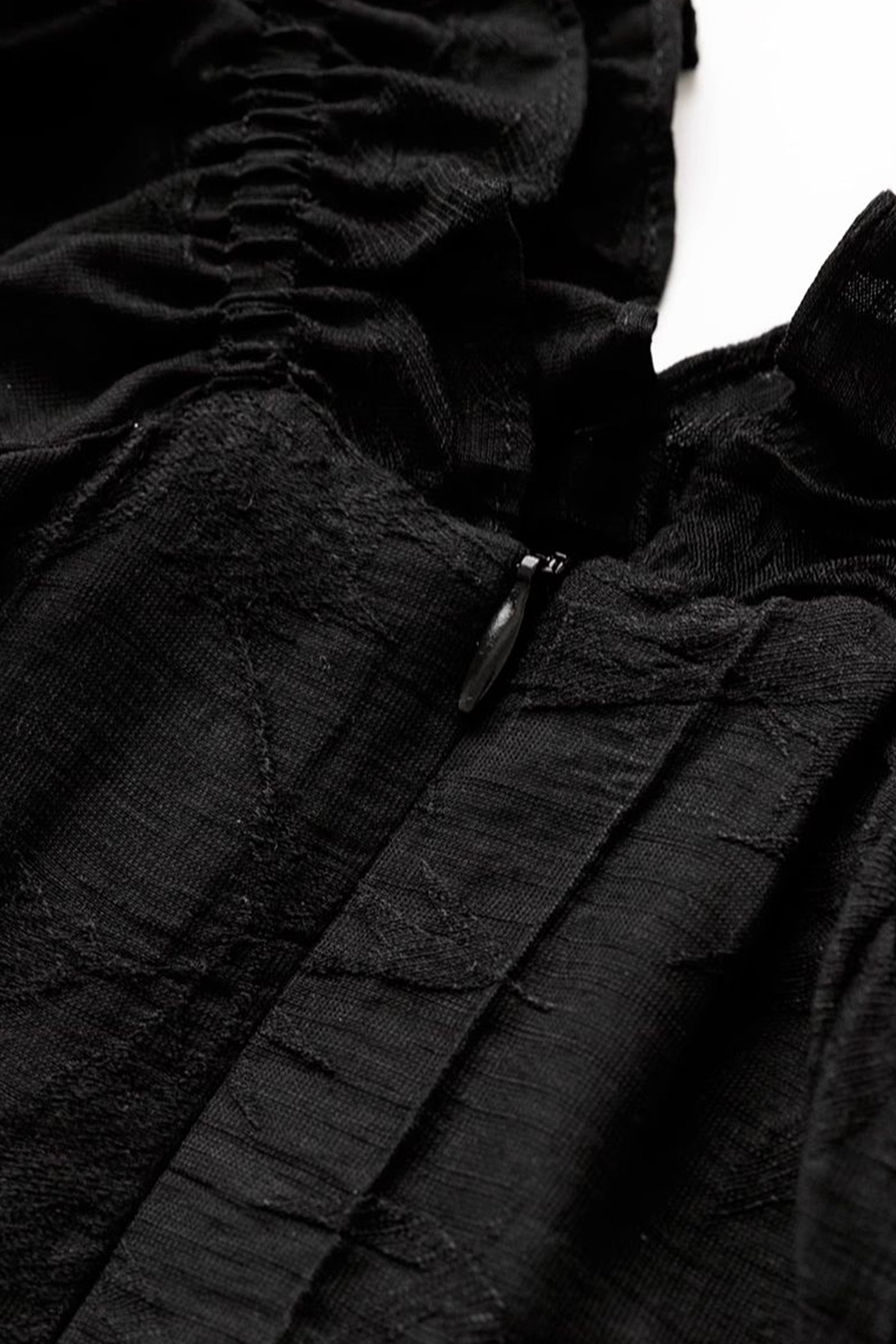 KAMILAN Slim-Fit Black Puff Sleeve Dress
