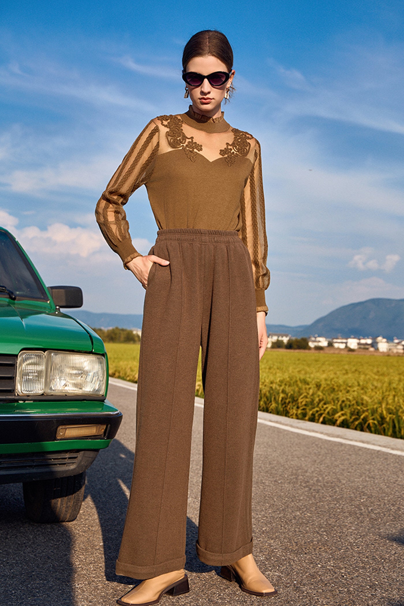 Kamilan Woolen Wide-Leg Trousers