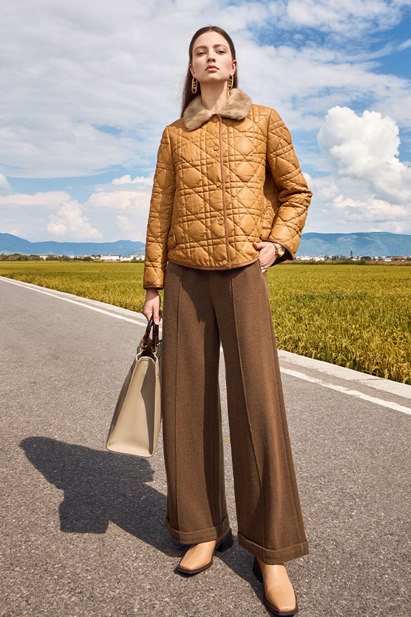 Kamilan Woolen Wide-Leg Trousers