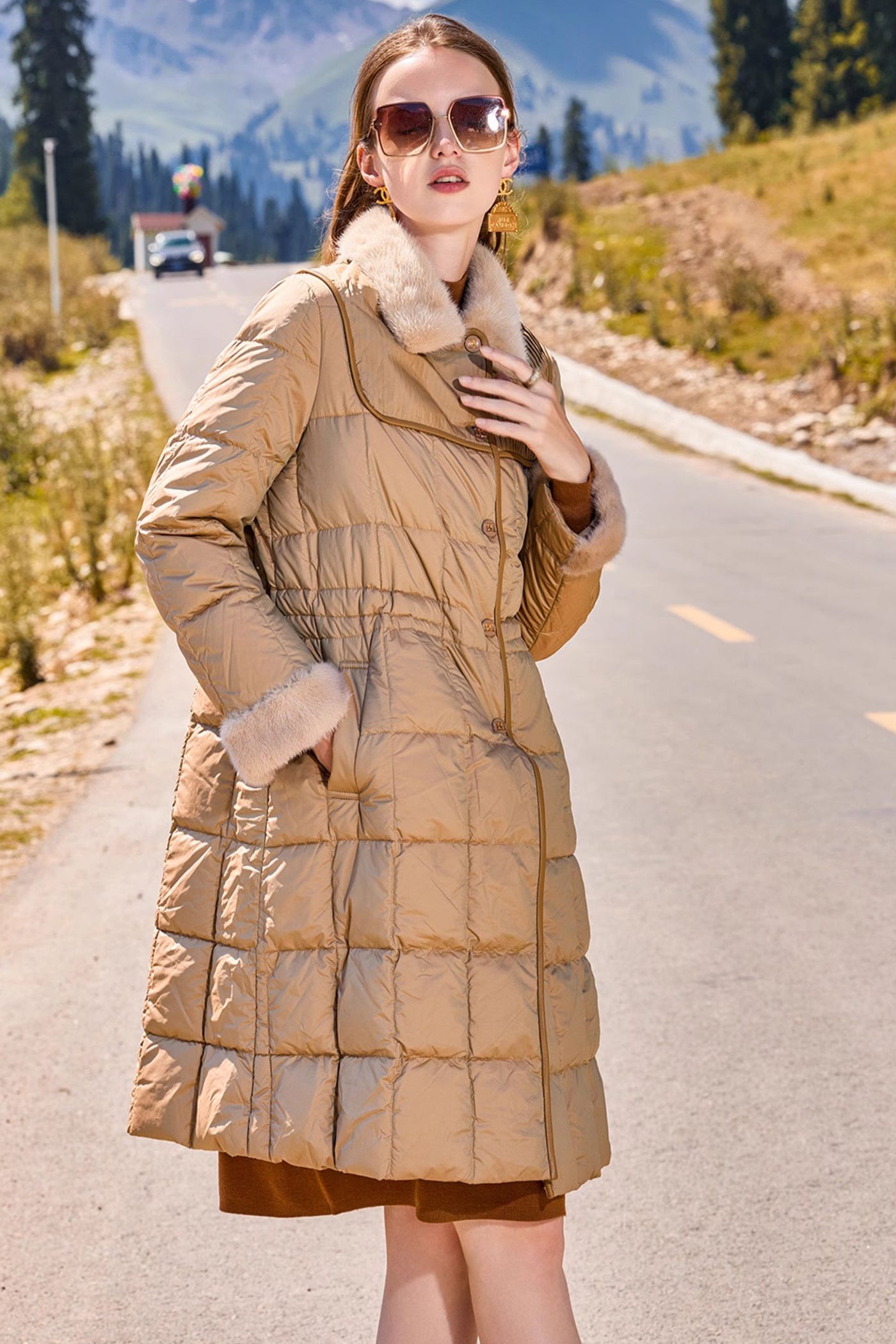 KAMILAN Women's 2025 Down Coat – Fur Collar Long Winter Jacket in Plaid Check Pattern