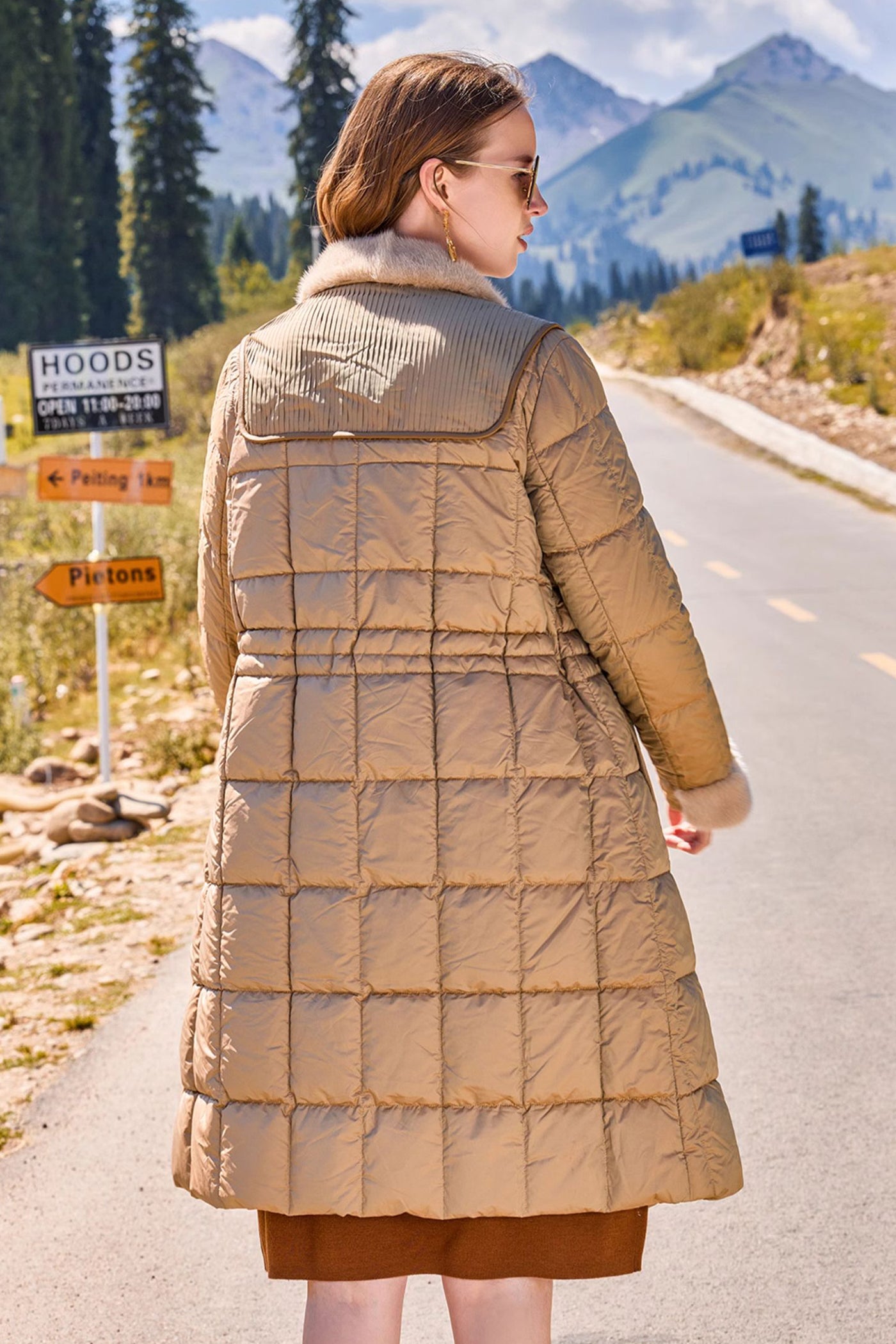 KAMILAN Women's 2025 Down Coat – Fur Collar Long Winter Jacket in Plaid Check Pattern