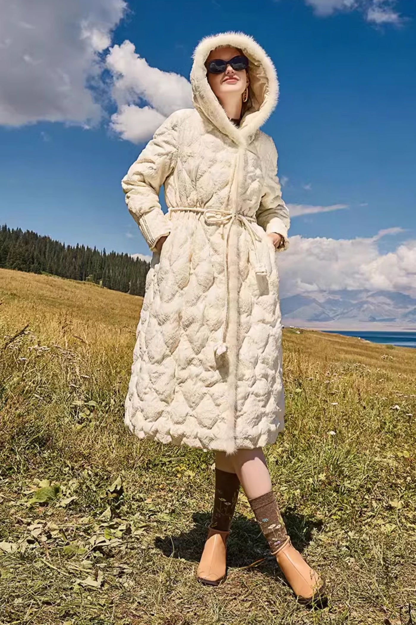 KAMILAN Women's White Goose Down Coat – 2025 Winter New Mid-Length Hooded Down Jacket with Mink Fur Splicing