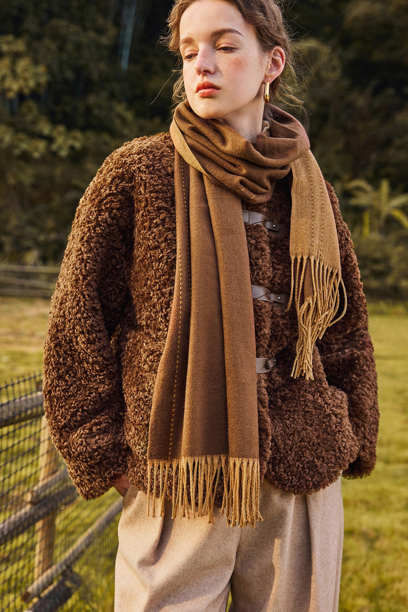 KAMILAN Women's Faux Shearling Short Coat – 2025 Winter New Eco-Friendly Fur Jacket, Fashionable and Warm