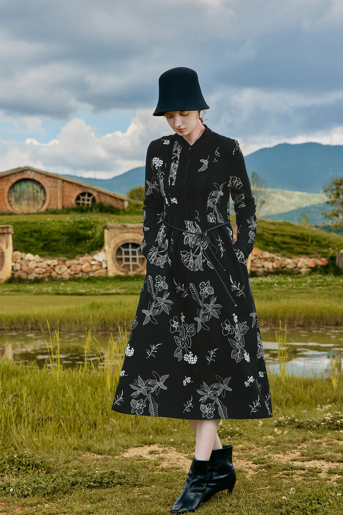 KAMILAN Women's Knitted Embroidered Dress – 2025 Autumn/Winter New High-Waist Midi Shirt Dress with Stand Collar and Long Sleeves
