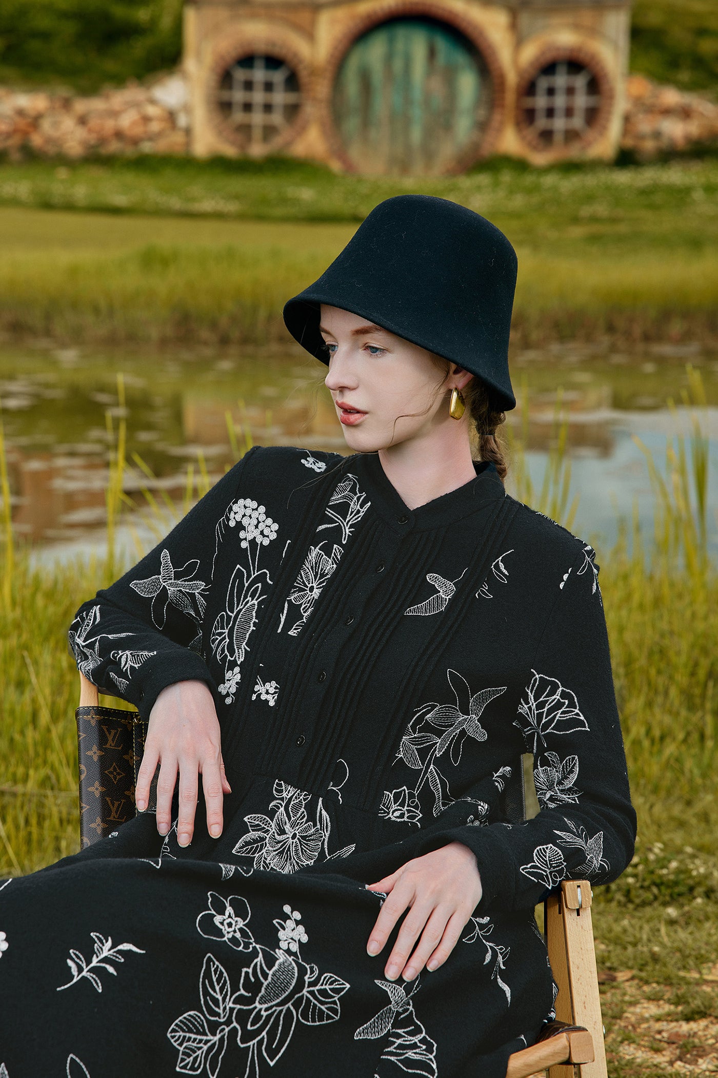 KAMILAN Women's Knitted Embroidered Dress – 2025 Autumn/Winter New High-Waist Midi Shirt Dress with Stand Collar and Long Sleeves