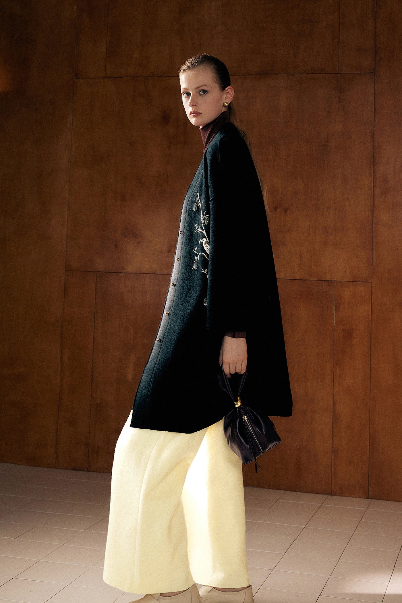 KAMILAN Women's Embroidered Wool Coat – 2025 Autumn New Elegant Mid-Length Overcoat