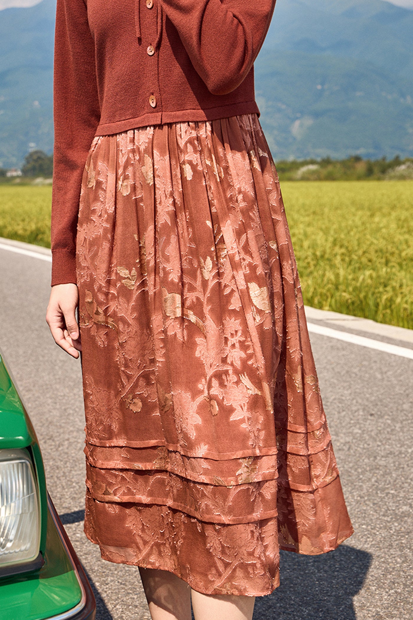 KAMILAN small stand-up collar silk jacquard stitching dress women's autumn 2025 new waist long A-line skirt