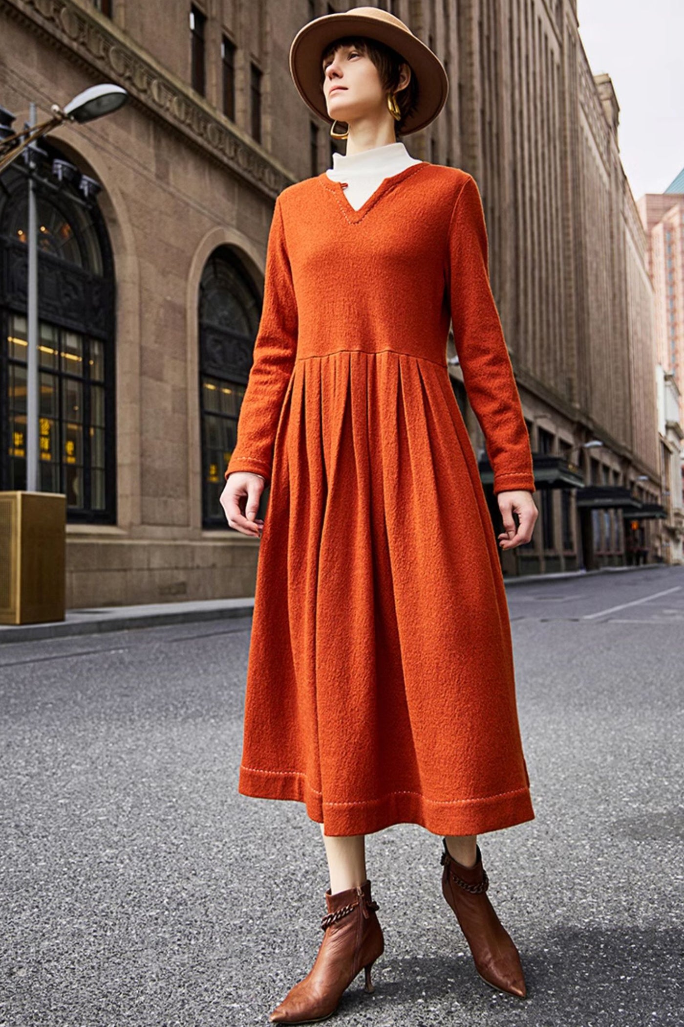 KAMILAN fashion V-neck high waist wool dress women's 2025 autumn and winter new waist long A-line skirt.