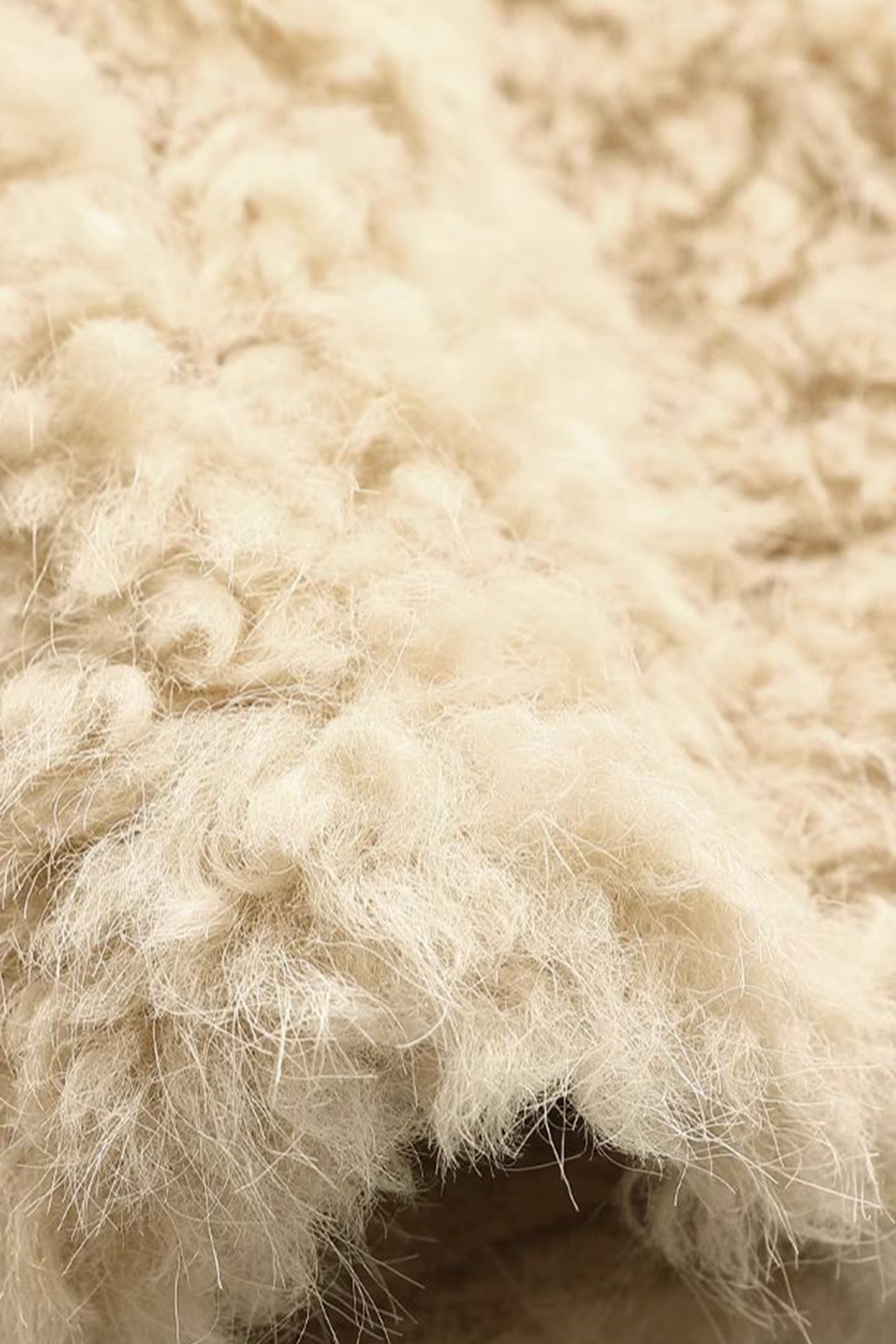 KAMILAN faux fur one V-neck environmental protection fur women's winter short warm Mao Maofaux fur coat.