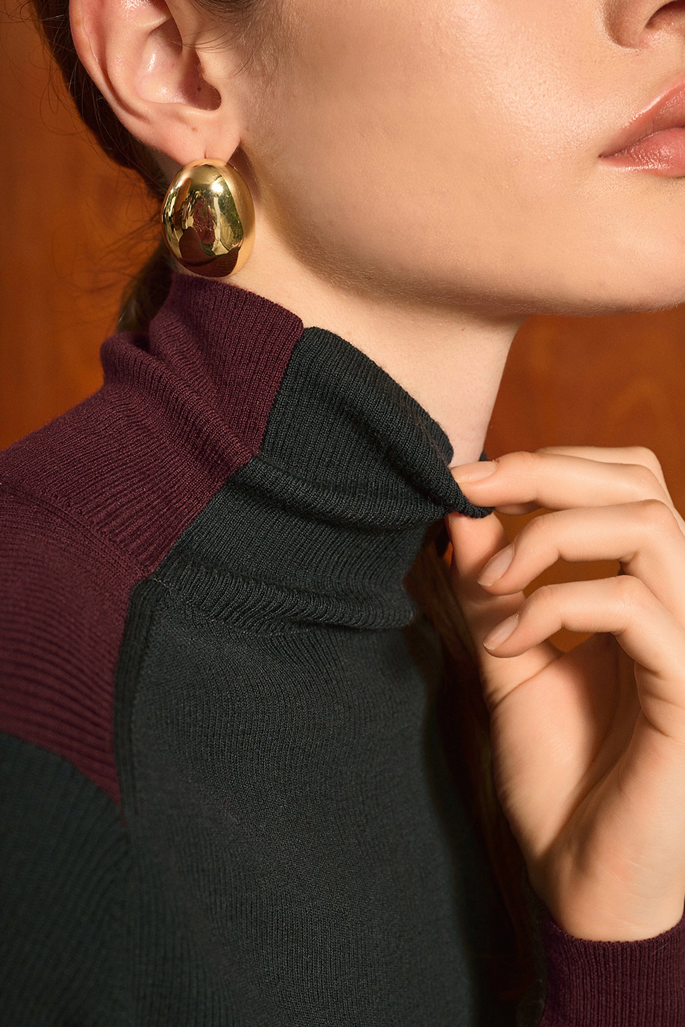 KAMILAN Elegant High-Neck Knit Sweater for Women – 2025 Fall New Arrival, Stylish Contrast-Stitching Base Layer Top