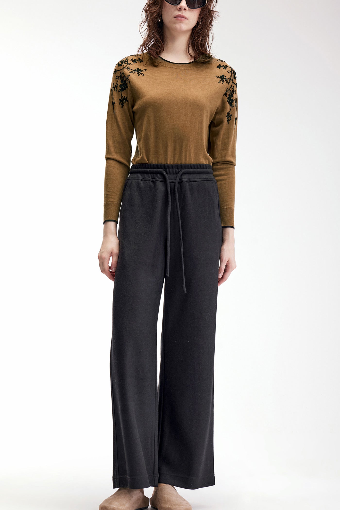 KAMILAN Women's Embroidered Short Wool Sweater – 2025 Autumn/Winter Collection, Knit Top
