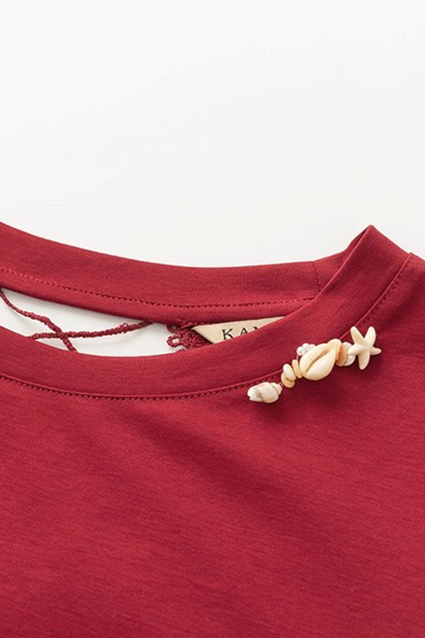 KAMILAN Red Crewneck Tee with Lace Back