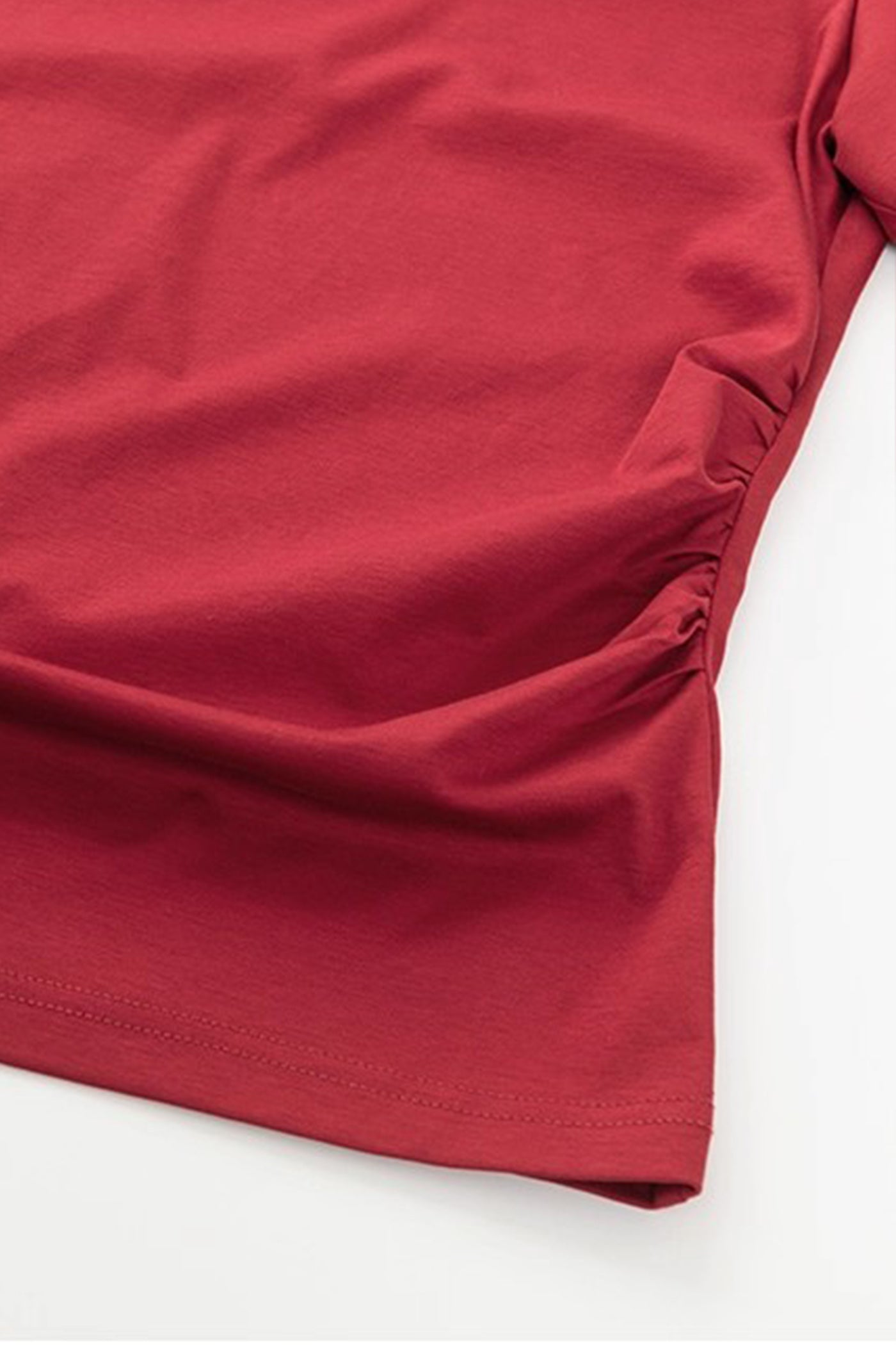 KAMILAN Red Crewneck Tee with Lace Back