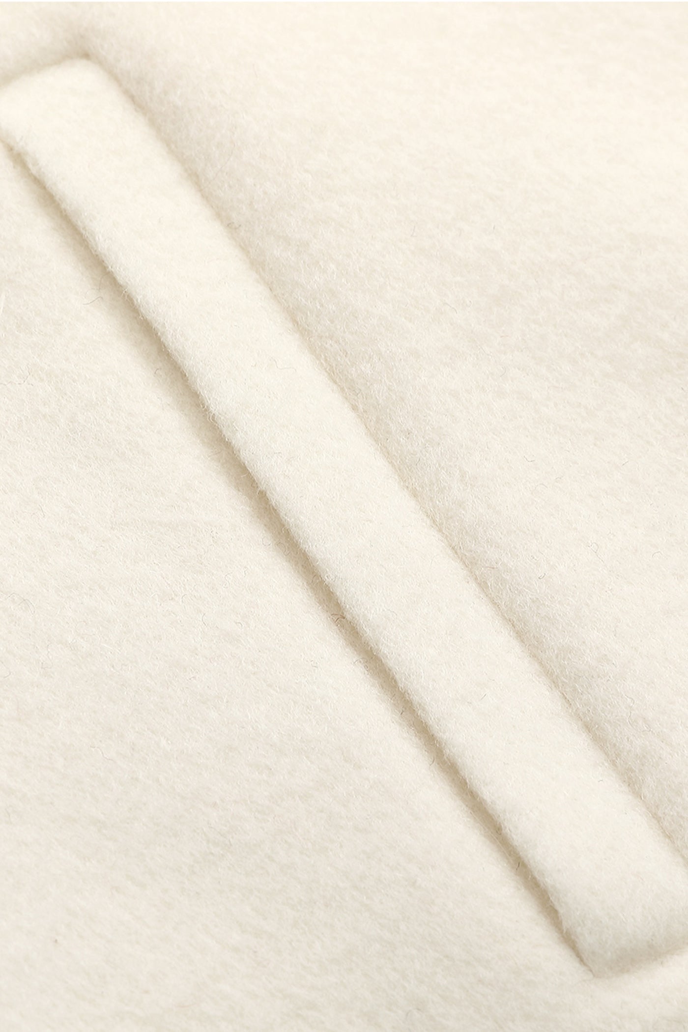 KAMILAN short coat made of 100 wool