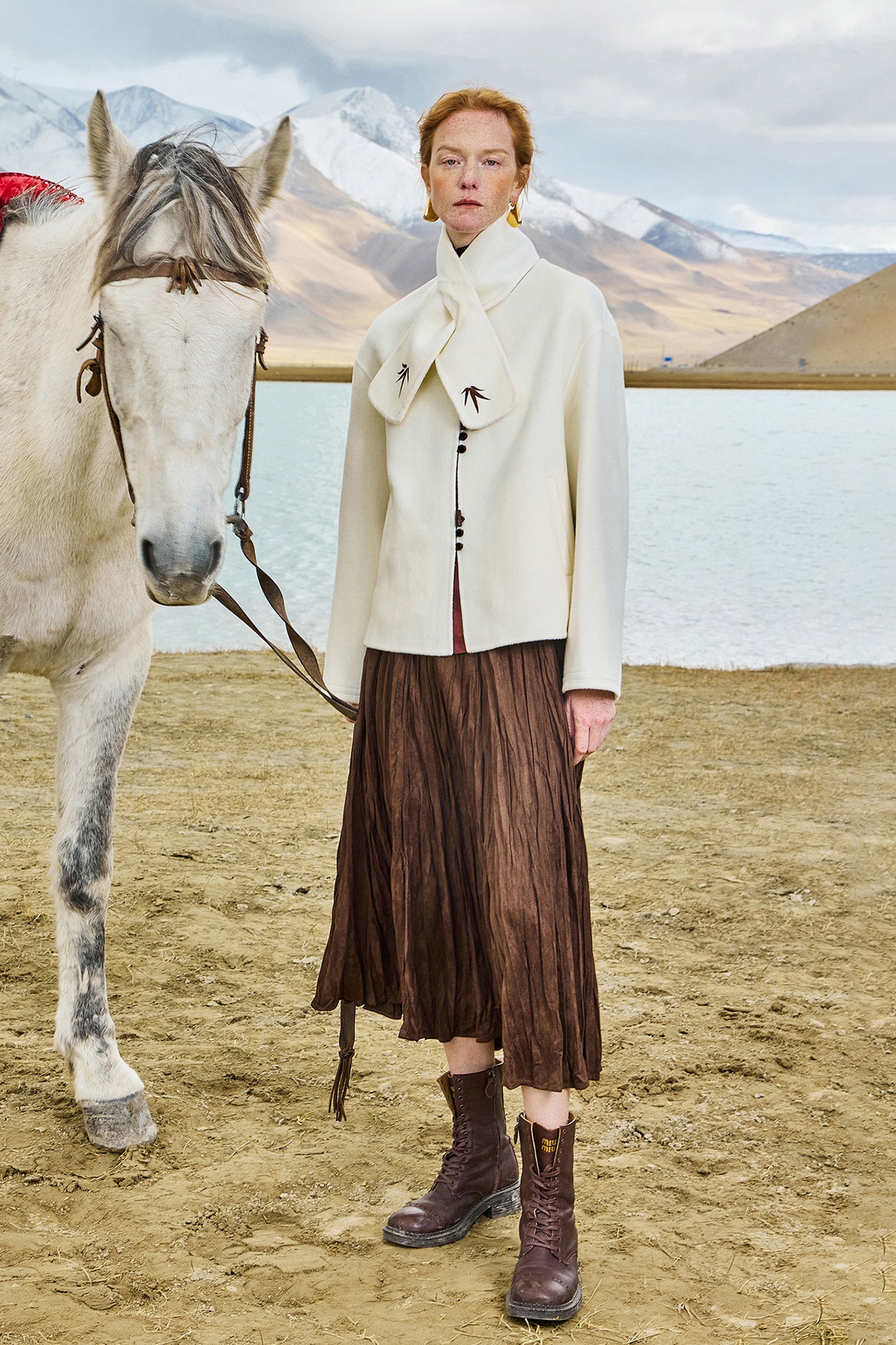 KAMILAN short coat made of 100 wool