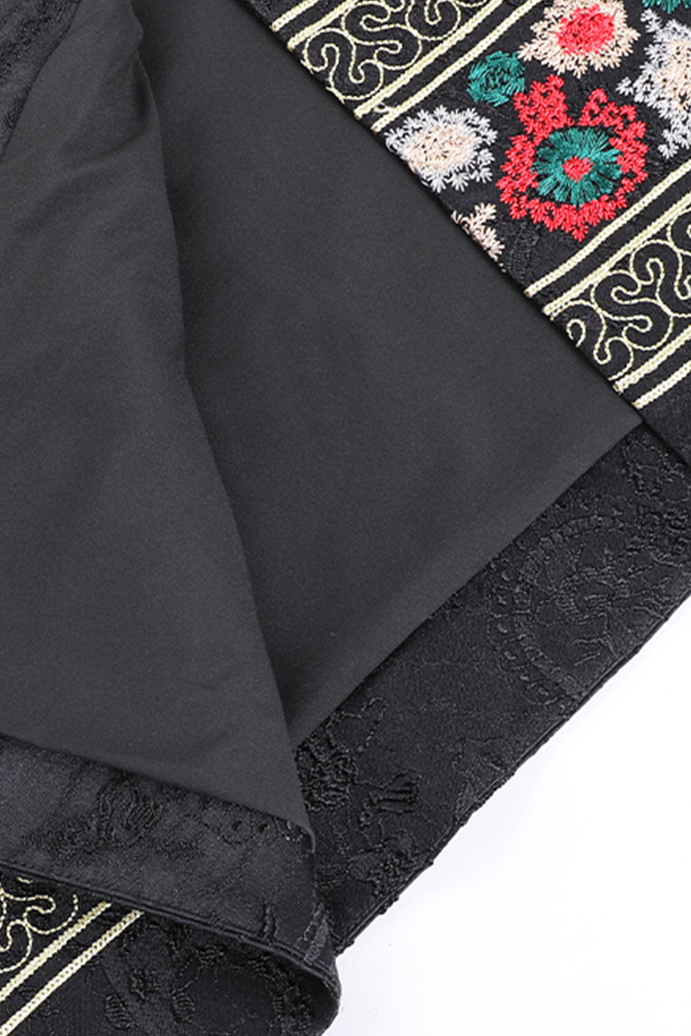 KAMILAN New Chinese Style Embroidered Trench Coat – 2025 Autumn Elegant Long Flared Hem Casual Outerwear