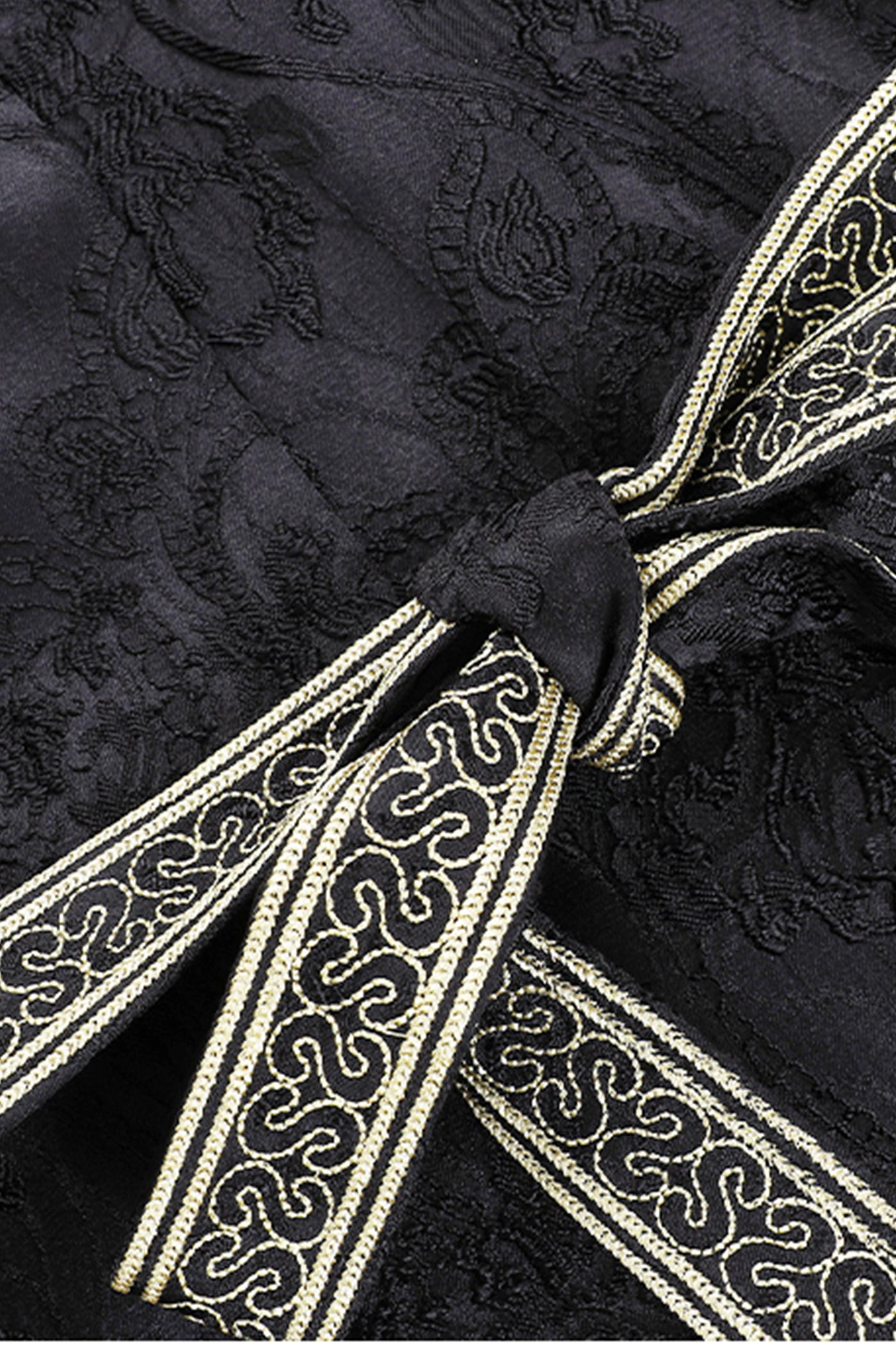KAMILAN New Chinese Style Embroidered Trench Coat – 2025 Autumn Elegant Long Flared Hem Casual Outerwear