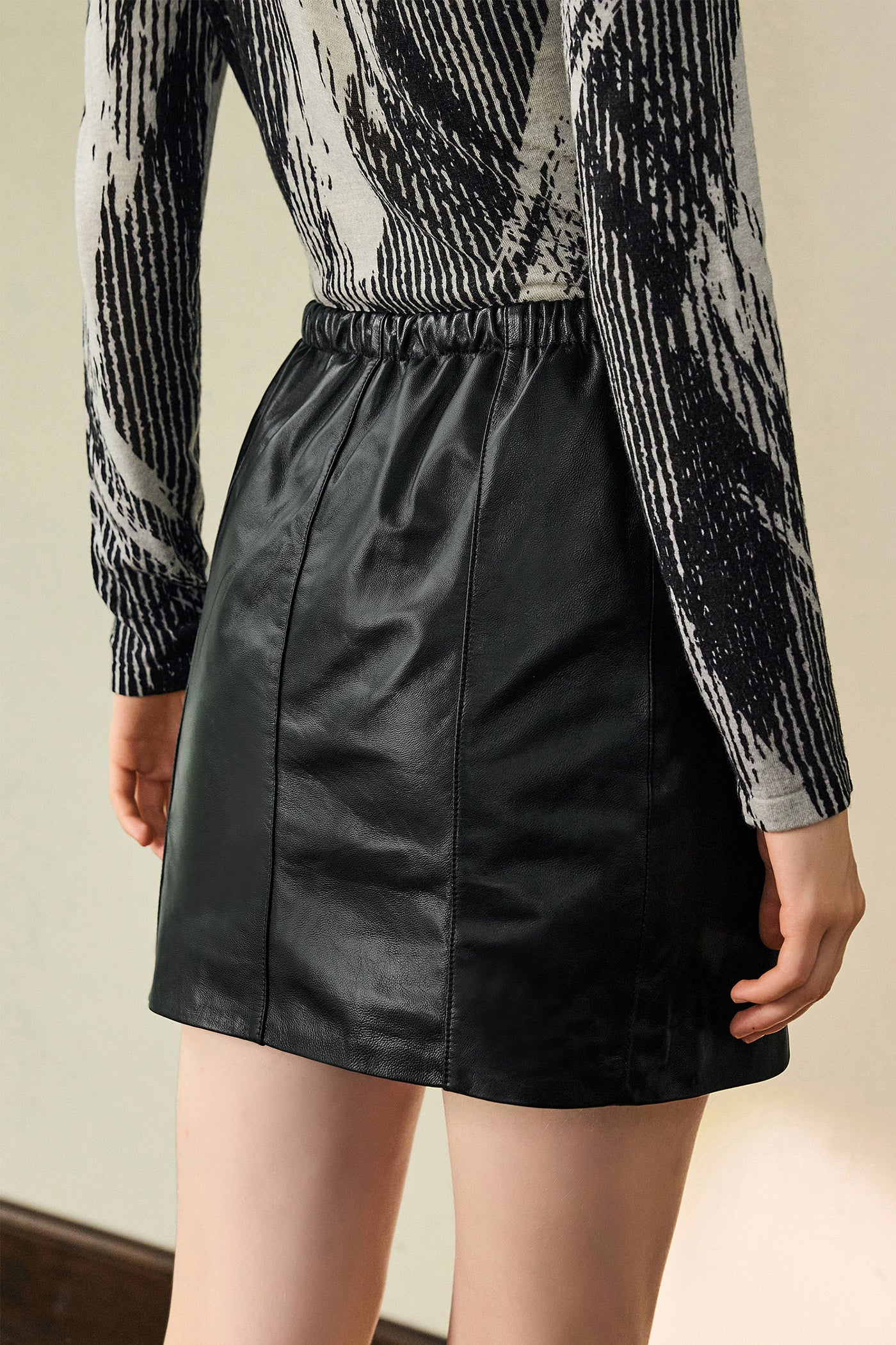 KAMILAN Women's Genuine Leather Mini Skirt – 2025 Autumn New High-Waisted Lambskin Skirt