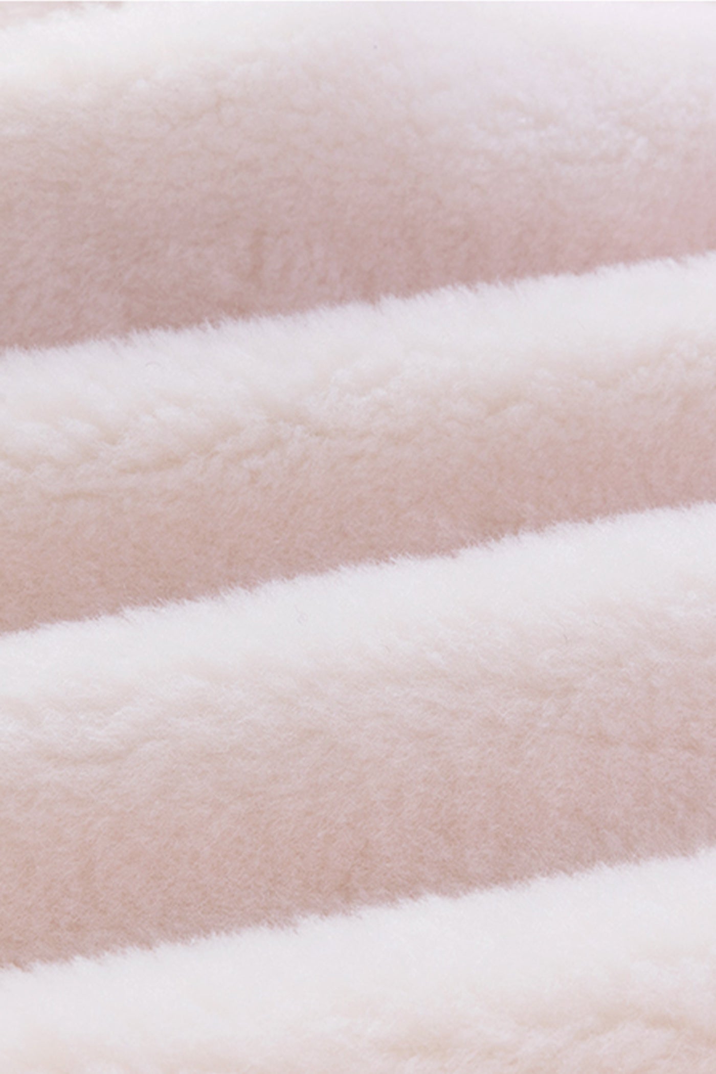 KAMILAN Short-Length New Chinese-style Retro Shearling Coat (2025 Winter, Mid-Length Warm Shearling Jacket)
