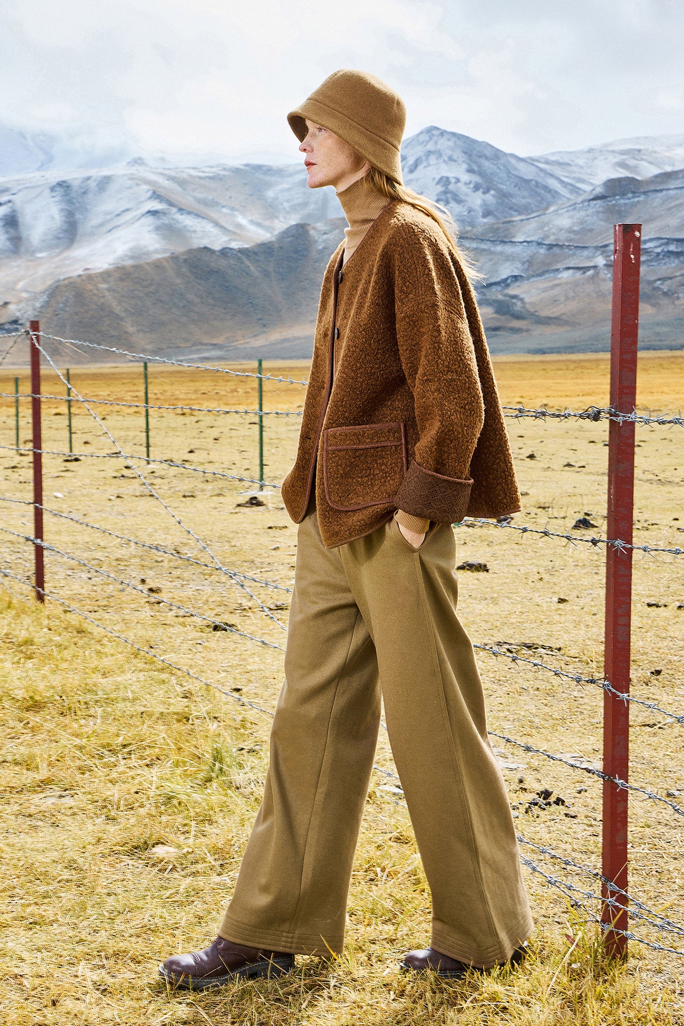 KAMILAN Women's French-Inspired Short Shearling Coat – 2025 Autumn Collection, Warm Sheep Wool Jacket